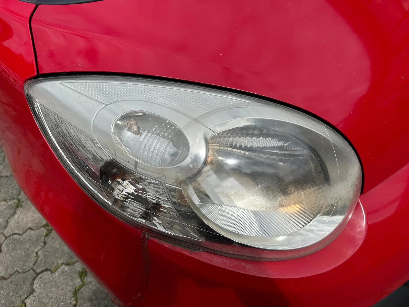 Kompletní ruční mytí vozu s tepováním sedaček v myčce Wash Cars