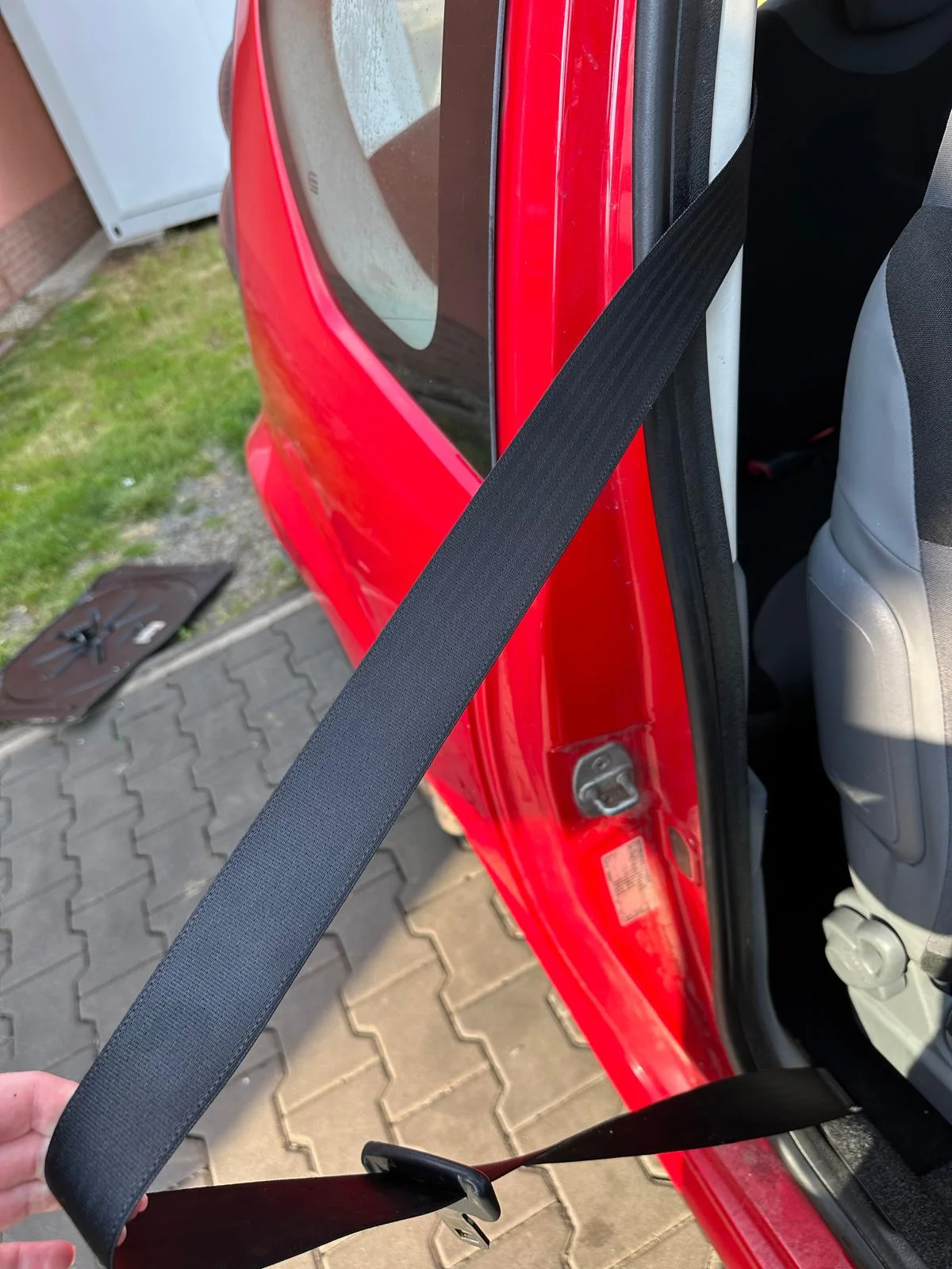 Kompletní ruční mytí vozu s tepováním sedaček v myčce Wash Cars