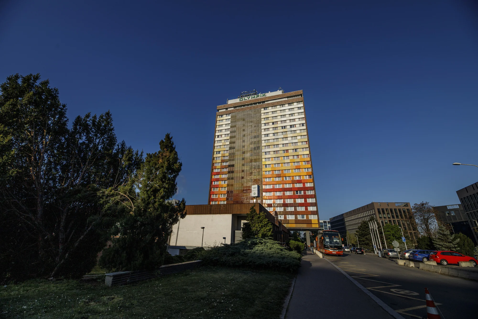 Pobyt v Praze: snídaně a parkování zdarma, 300 m od metra, za 10 min. v centru
