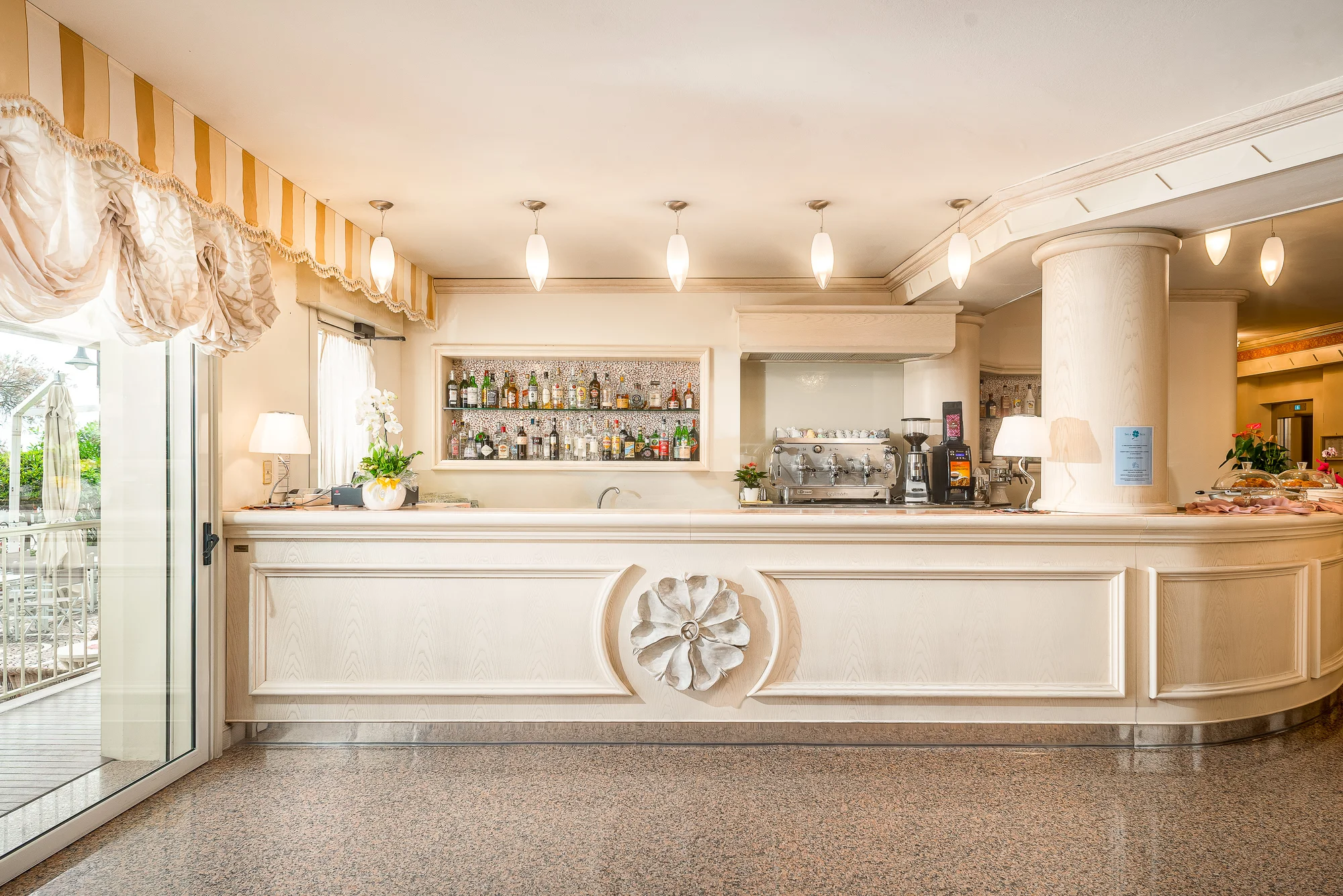 Italské přímořské město Cervia: 4* hotel 60 m od písečné pláže, snídaně, bazén a vířivka