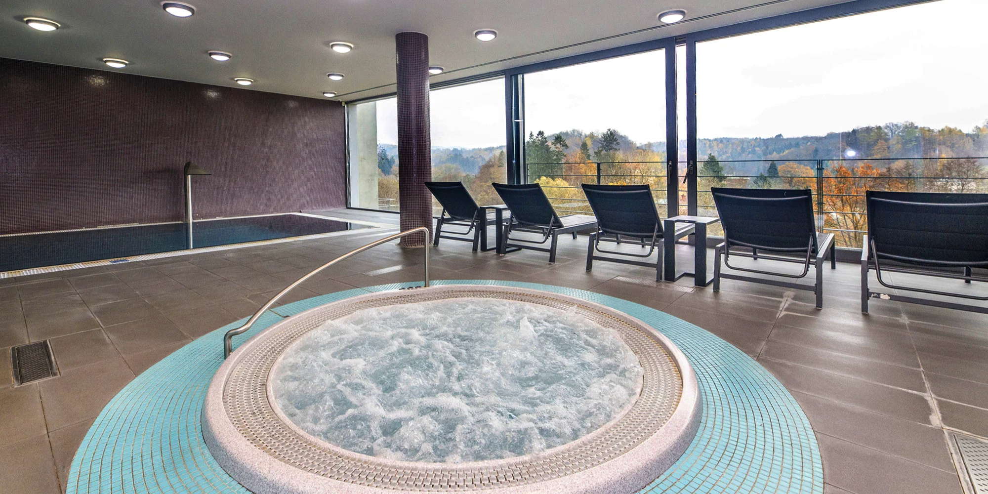 Rajská pohoda na Náchodsku: wellness, snídaně a romantická večeře