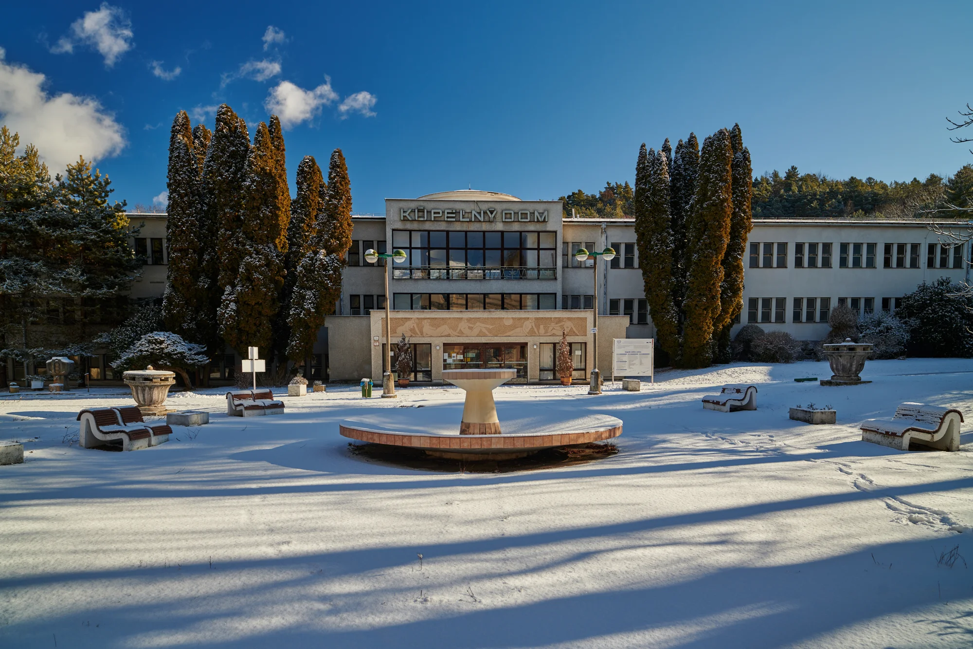 Pobyt v Lázních Sliač s balíčkem léčebných procedur, plnou penzí a vstupem do Holidaypark Kováčová