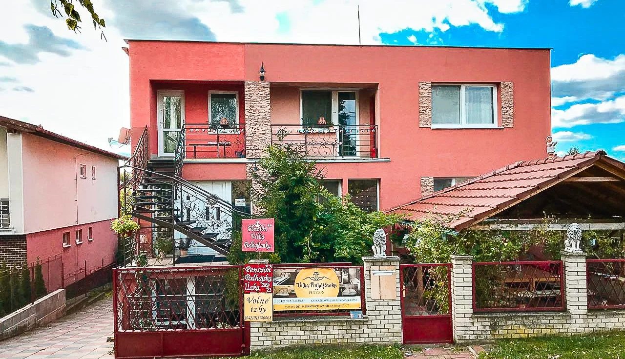 Pobyt se snídaní nebo polopenzí na jižním Slovensku a možností wellness s termální vodou