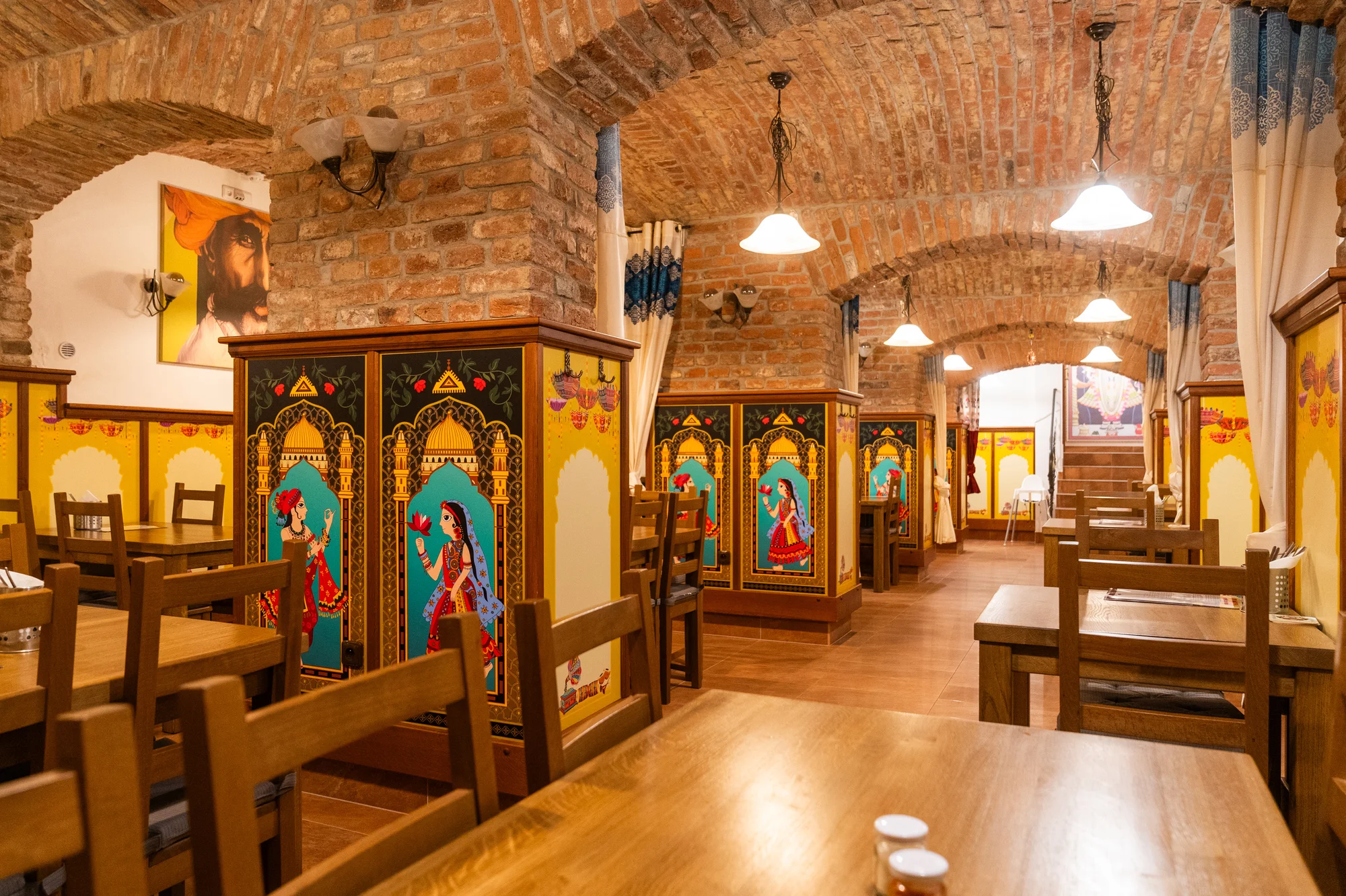 Indická hostina pro 2-4 osoby: tradiční předkrmy a hlavní chod dle výběru