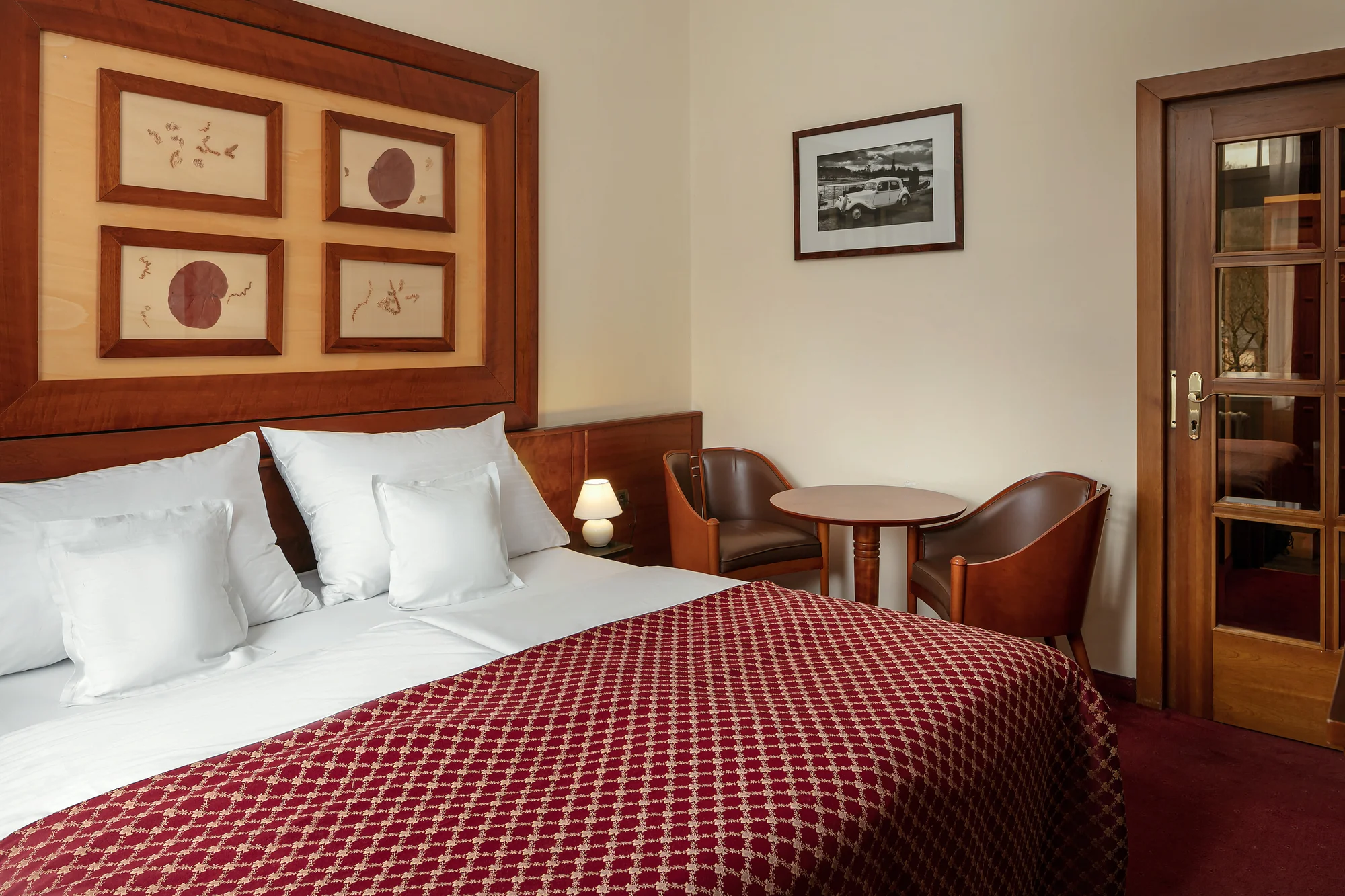 4* pobyt v Karlových Varech: snídaně či polopenze, na výběr i neomezený wellness a procedury