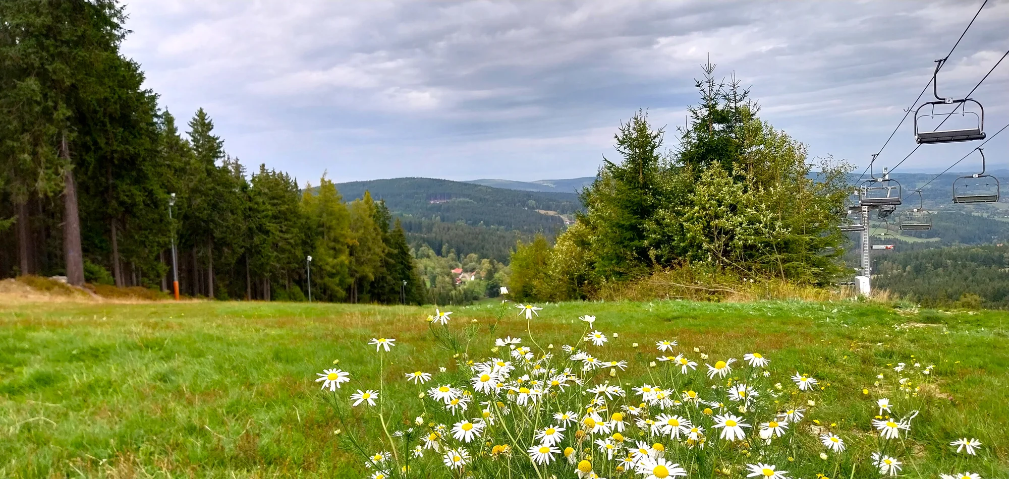 Aktivní pobyt na Šumavě: zrekonstruovaný hotel s polopenzí, wellness, sport i výlety