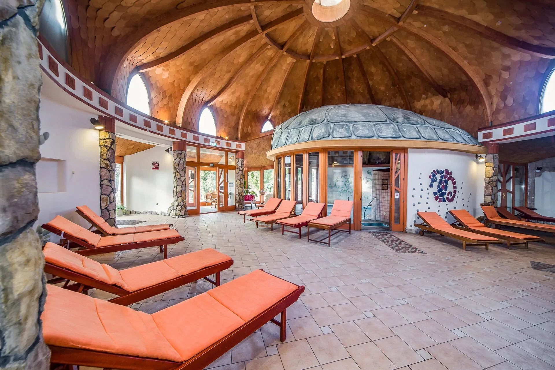 4* wellness pobyt v Maďarsku: polopenze, relax v saunové i bazénové zóně a až 2 děti zdarma