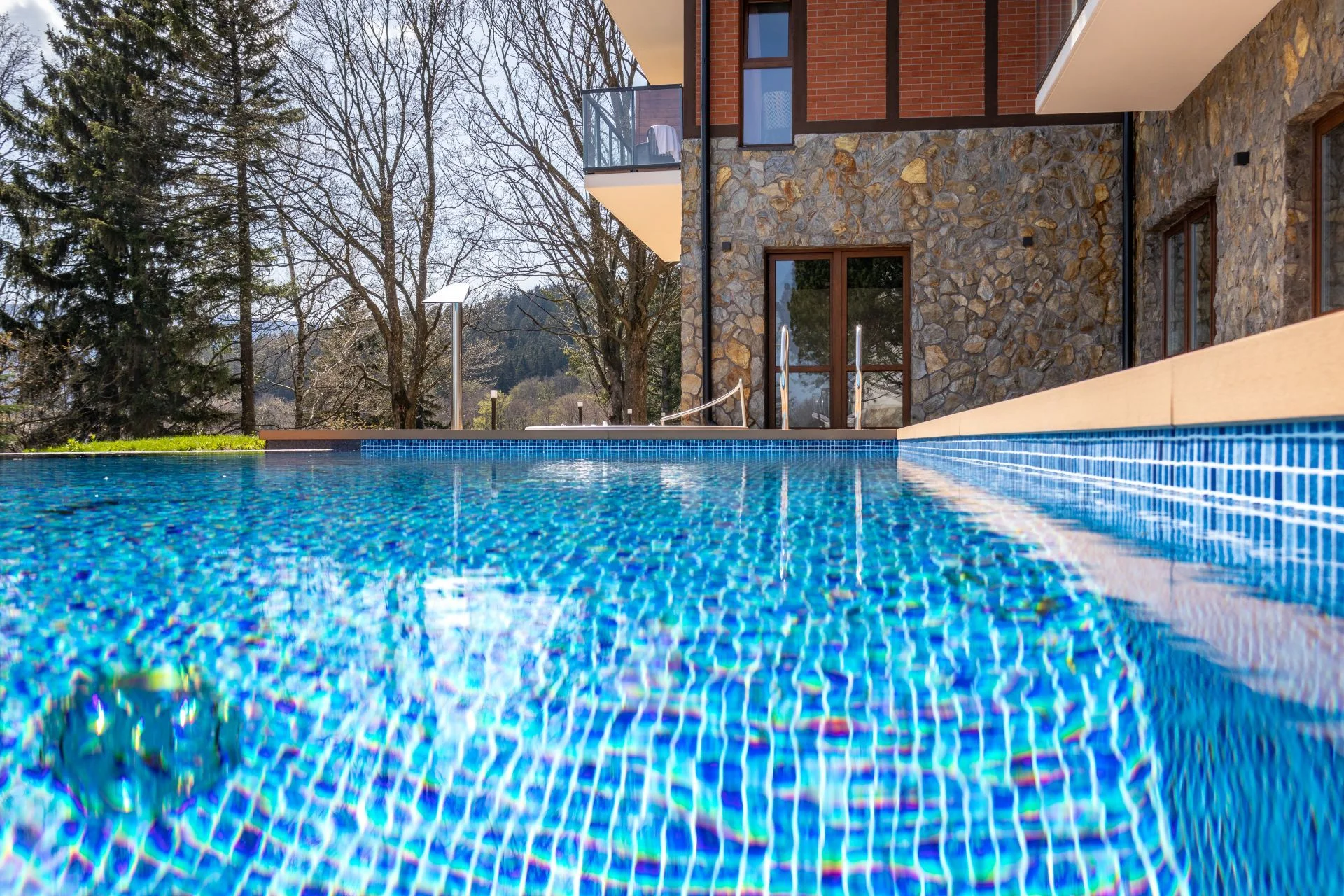 Krásné apartmány až pro 6 osob ve Sklářské Porubě: neomezeně wellness, fitness i možnost bohaté snídaně