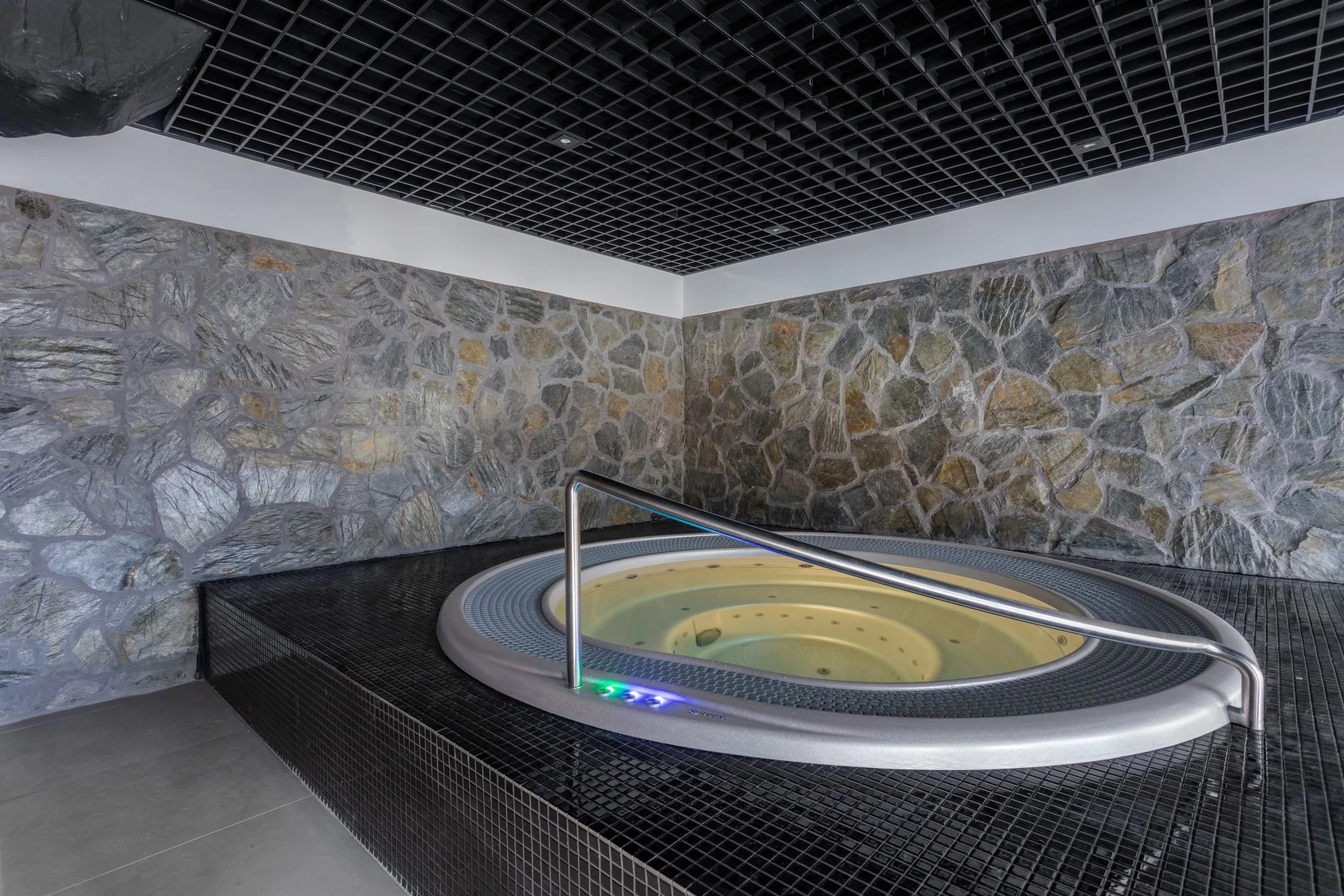 Krásné apartmány až pro 6 osob ve Sklářské Porubě: neomezeně wellness, fitness i možnost bohaté snídaně