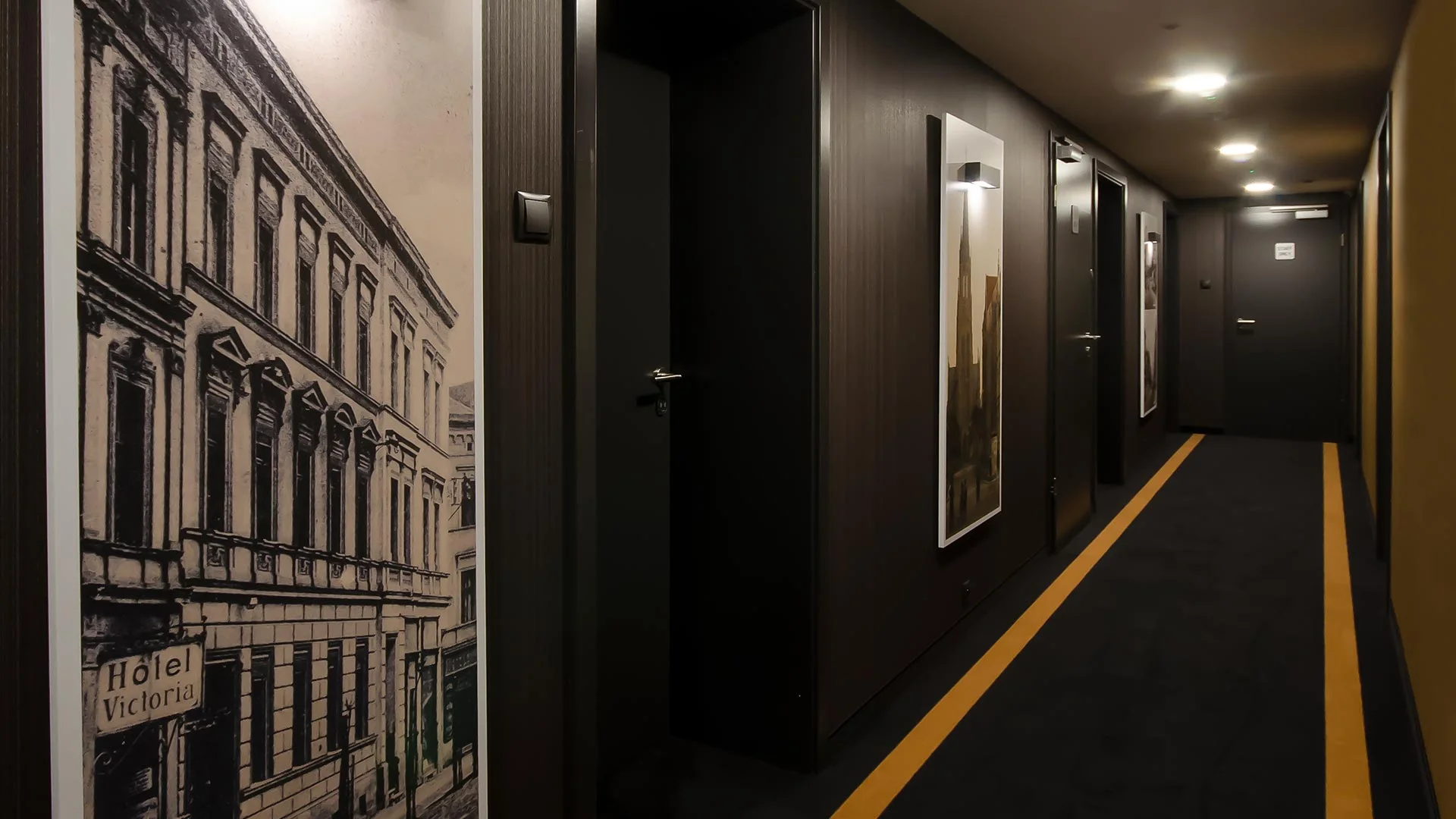 Moderní hotel v centru Katovic: polopenze, pivní degustace i varianty s parkováním