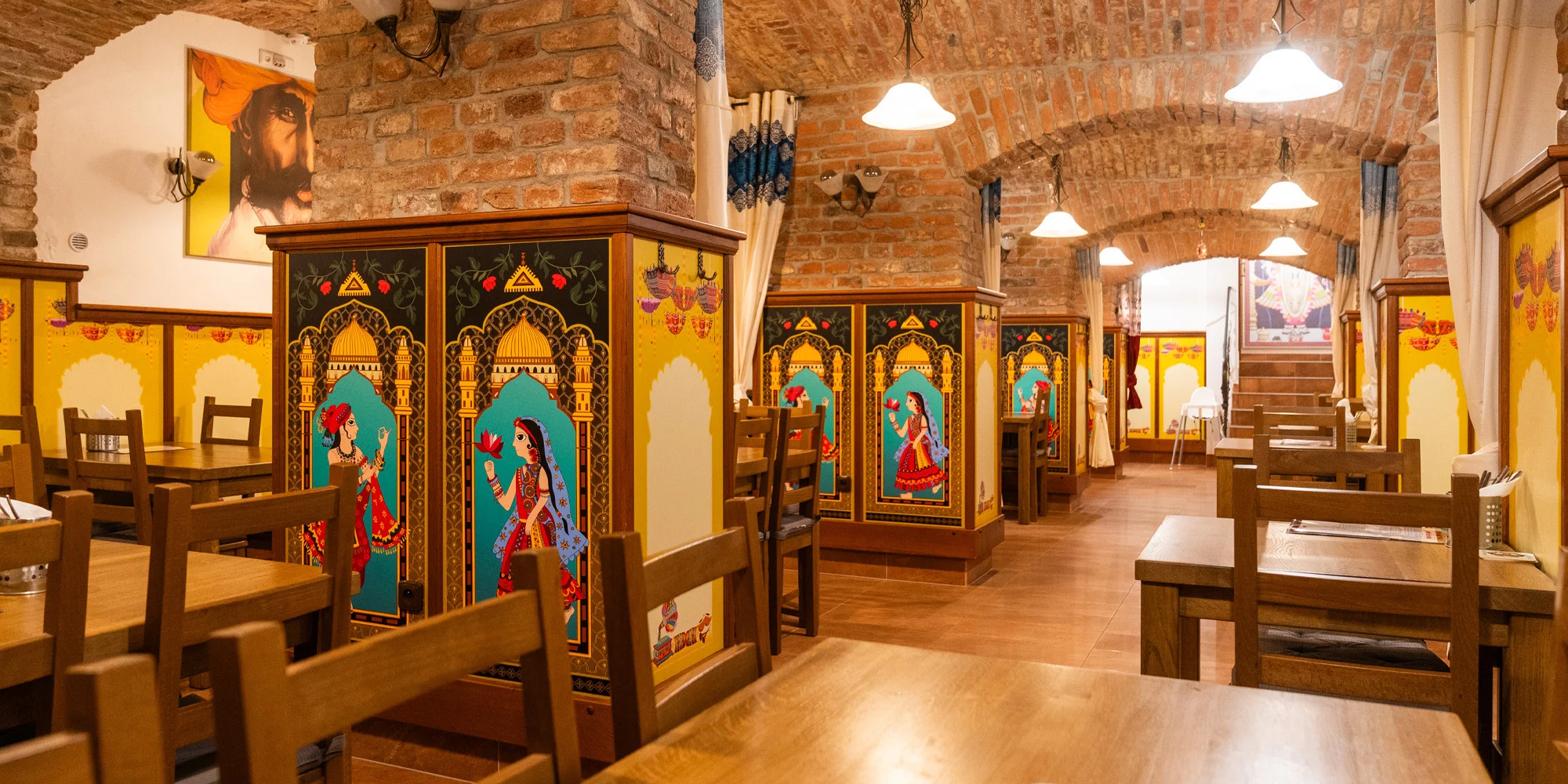 Indická hostina pro 2-4 osoby: tradiční předkrmy a hlavní chod dle výběru