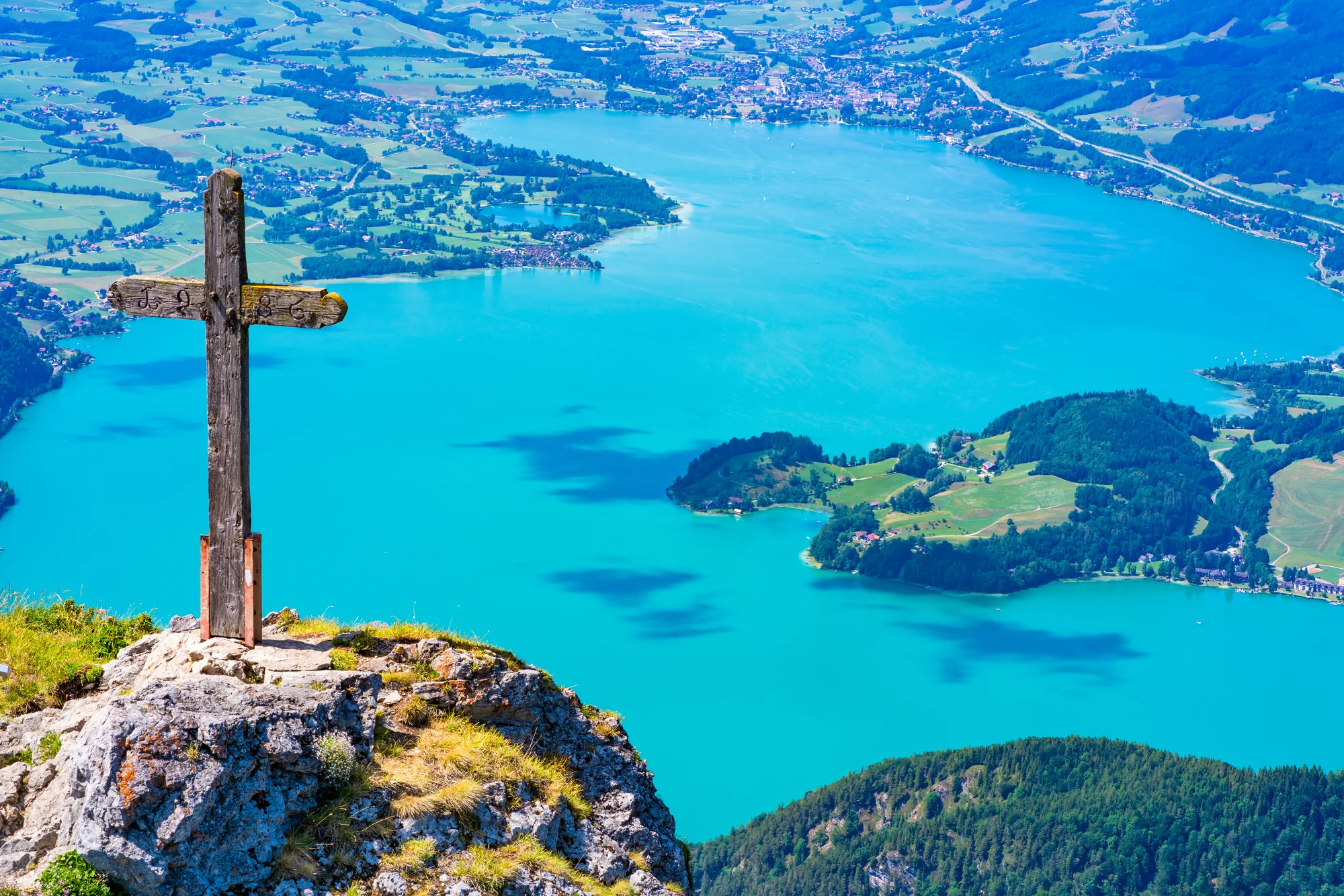 1denní výlet po perlách Solné komory: Hallstatt, Wolfgangsee a Schafberg, doprava tam i zpět