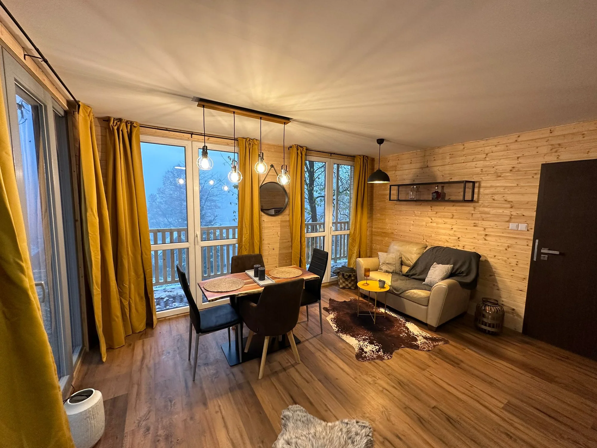 Pobyt na severní Moravě: vybavený tiny house s terasou, parkování zdarma