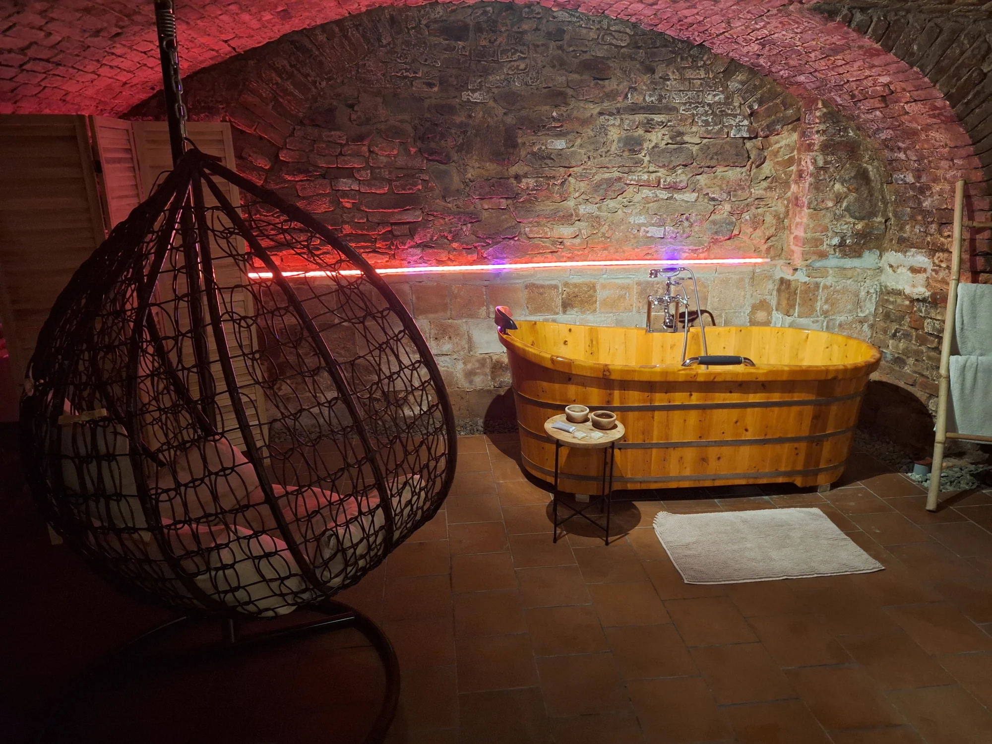 Pobyt v historickém centru Znojma: sklepní apartmán s privátním wellness a sektem
