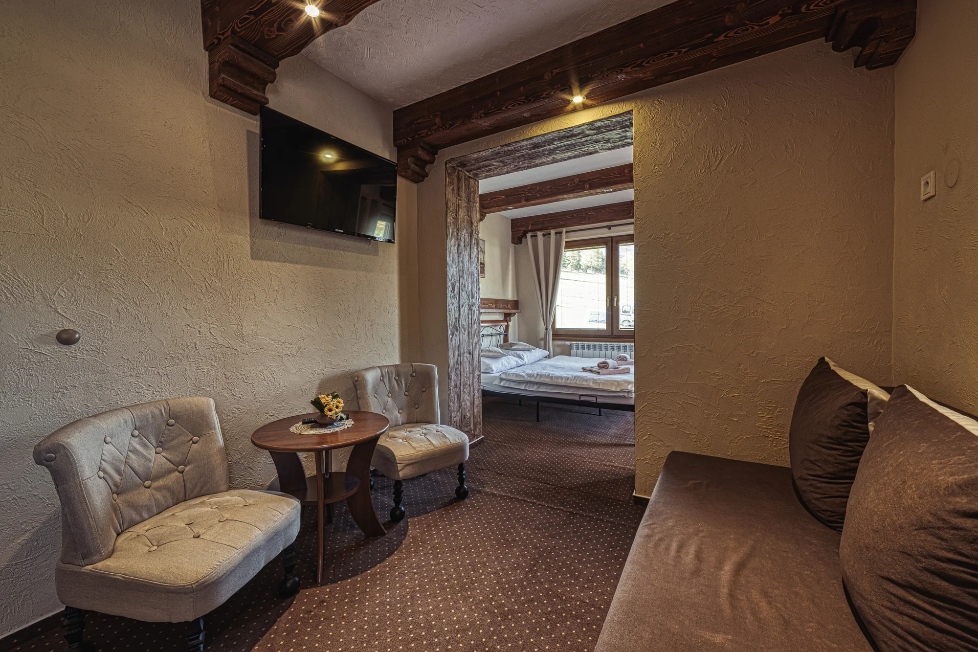 Dovolená v malebném Ždiaru: snídaně a vstup do venkovního wellness