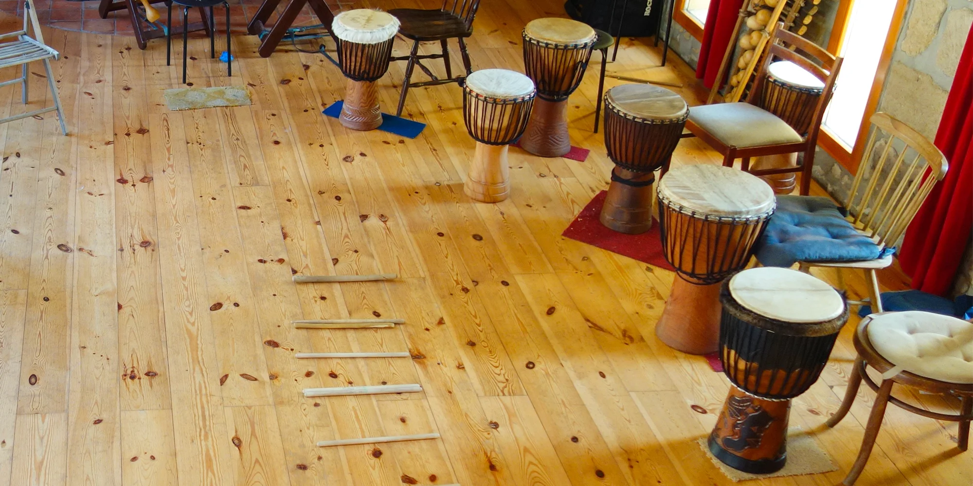Skupinový workshop afrického bubnování na bubny djembe: 3 hodiny, vhodné pro začátečníky