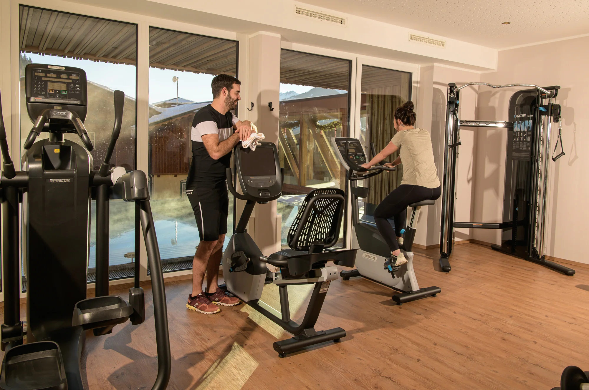 Údolí Gastein: hotel v 1000 m n. m., bohatě vybavený wellness, polopenze a půjčení kol