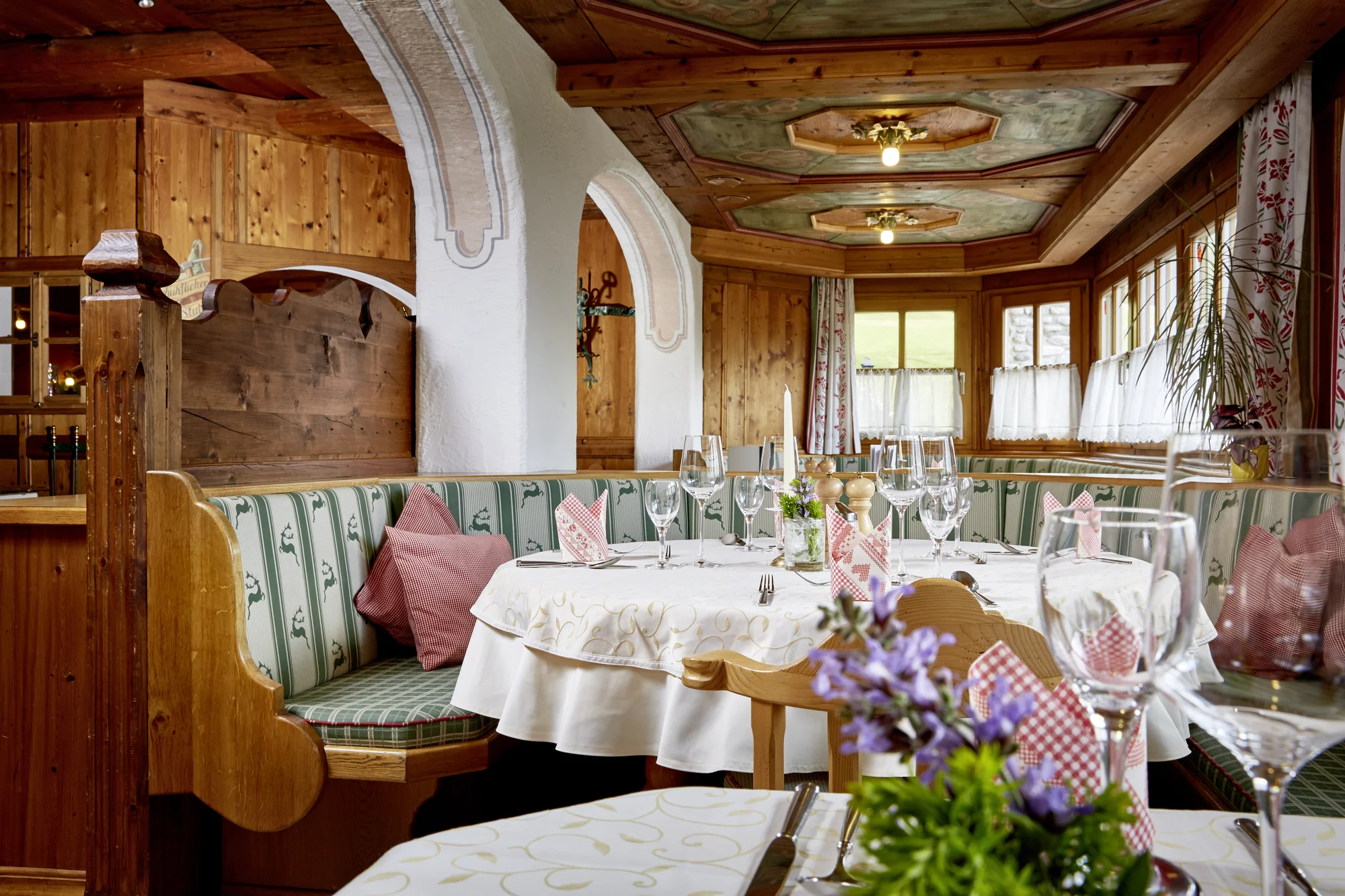 Údolí Gastein: hotel v 1000 m n. m., bohatě vybavený wellness, polopenze a půjčení kol