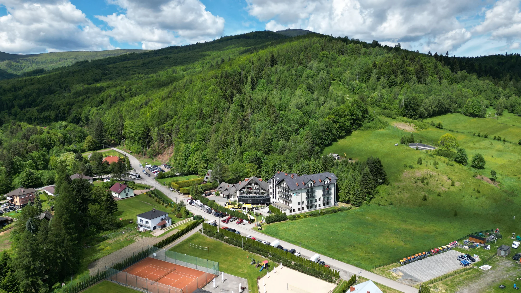 Hotel nedaleko Szczyrku: snídaně či polopenze, wellness i nabitý romantický balíček