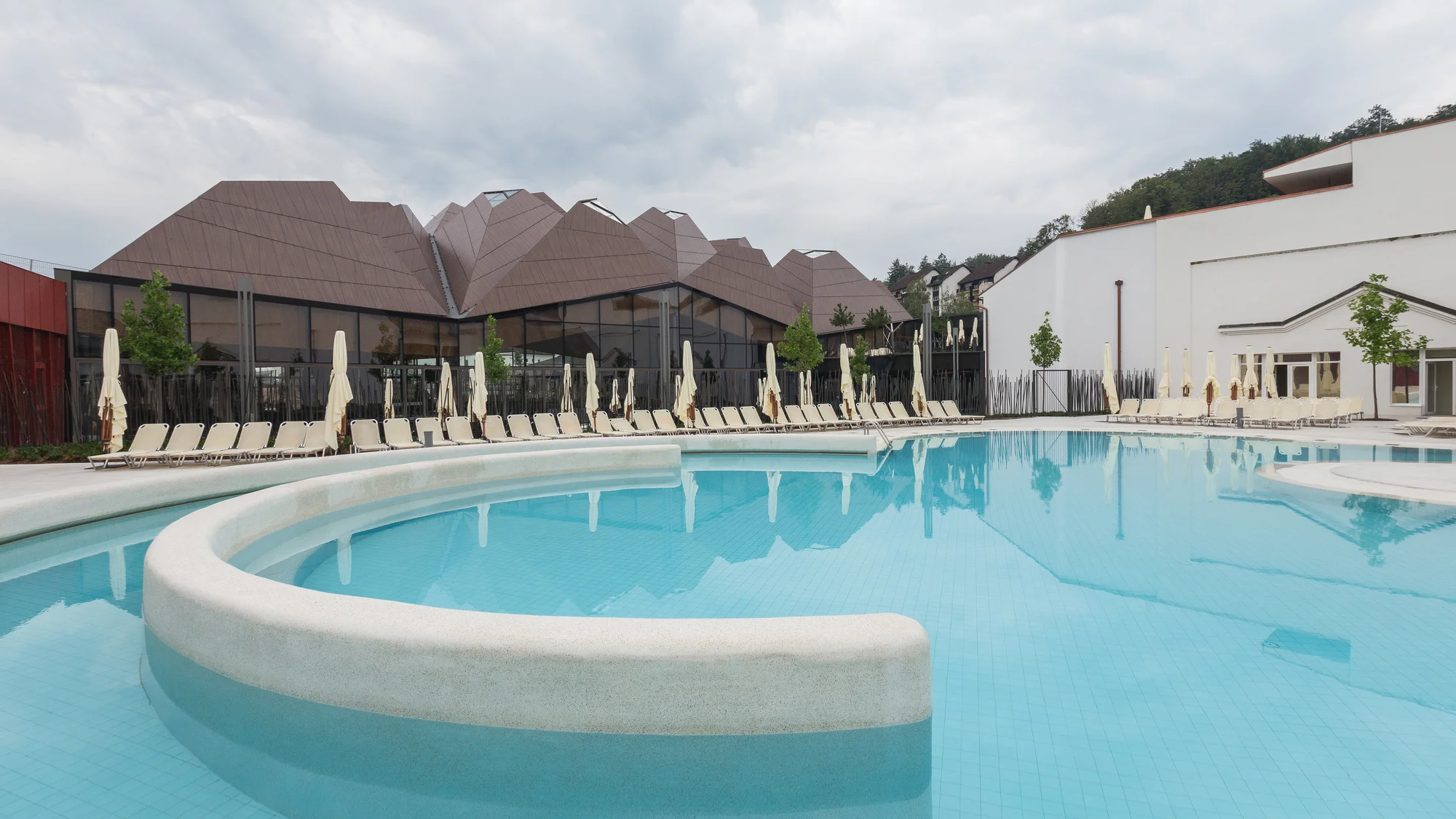 Termály Olimia: hotel s polopenzí, aquaparkem, neomezeným vstupem do lázní a největší rodinný wellness ve Slovinsku, až 2 děti zdarma