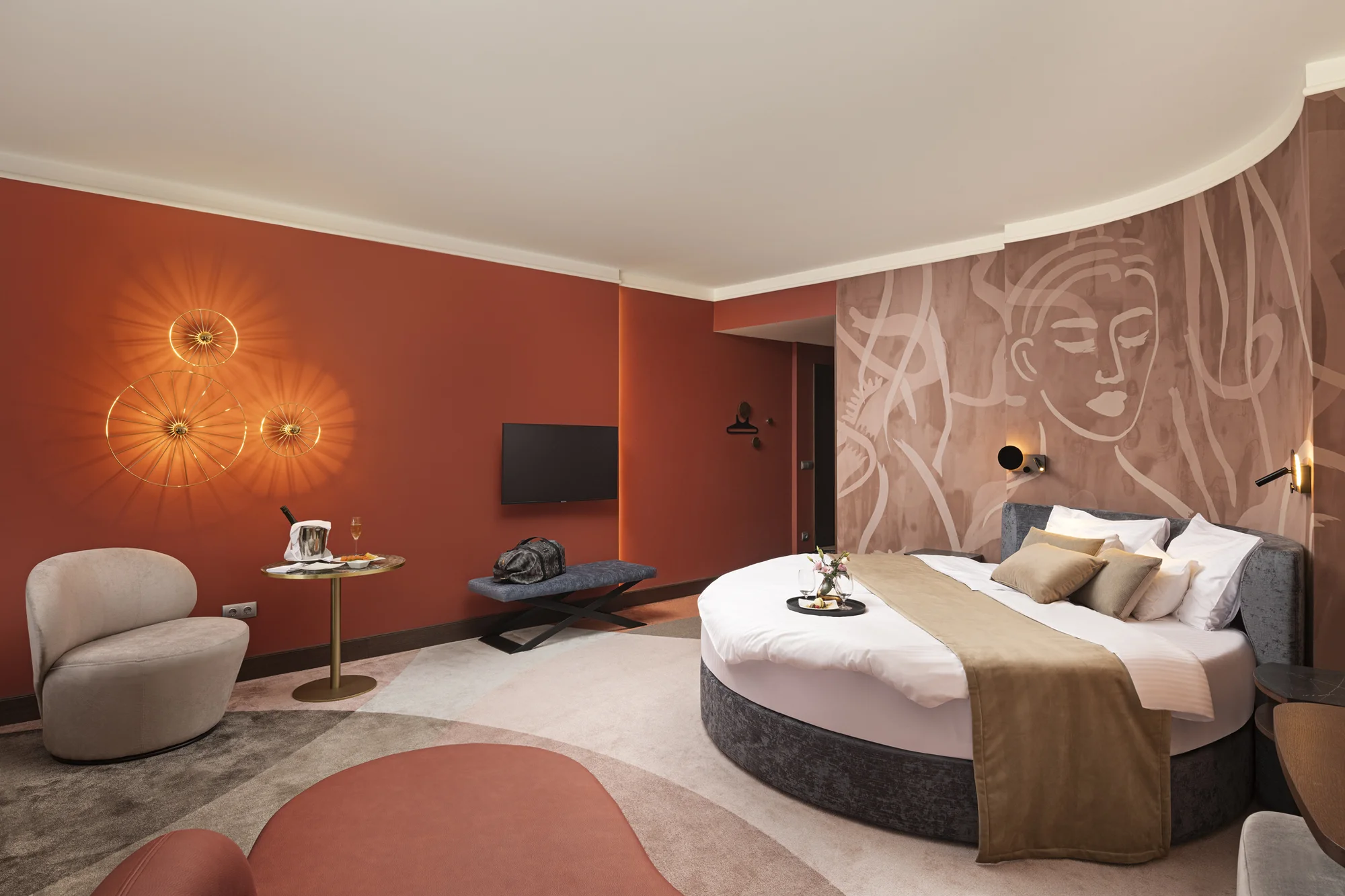 5* luxus v Sárváru: neomezený wellness a 22 bazénů, pokoj s terasou a božská gastronomie