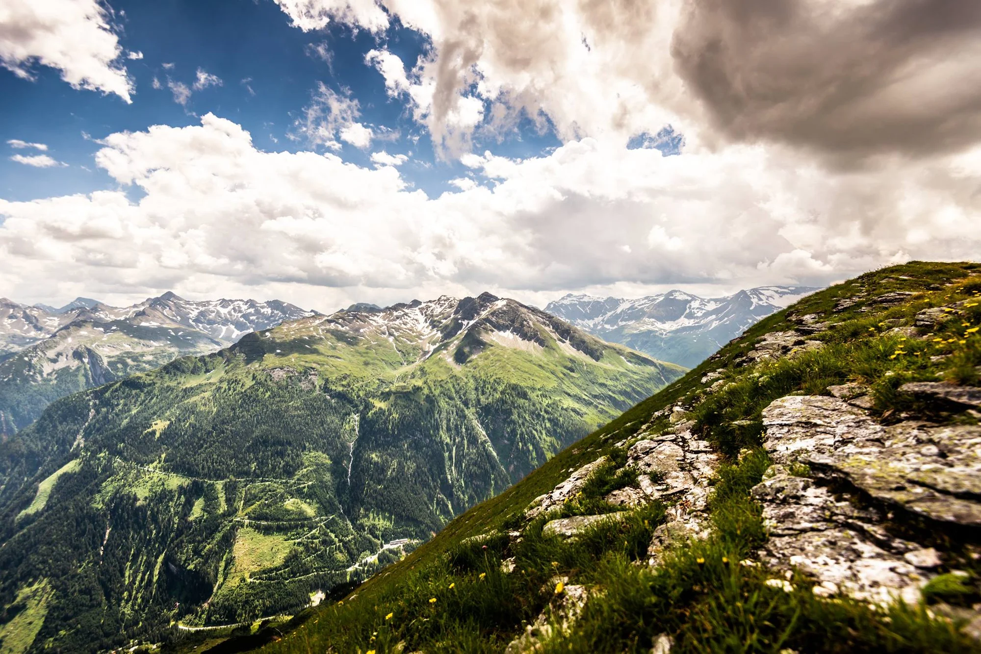 Údolí Gastein: hotel v 1000 m n. m., bohatě vybavený wellness, polopenze a půjčení kol