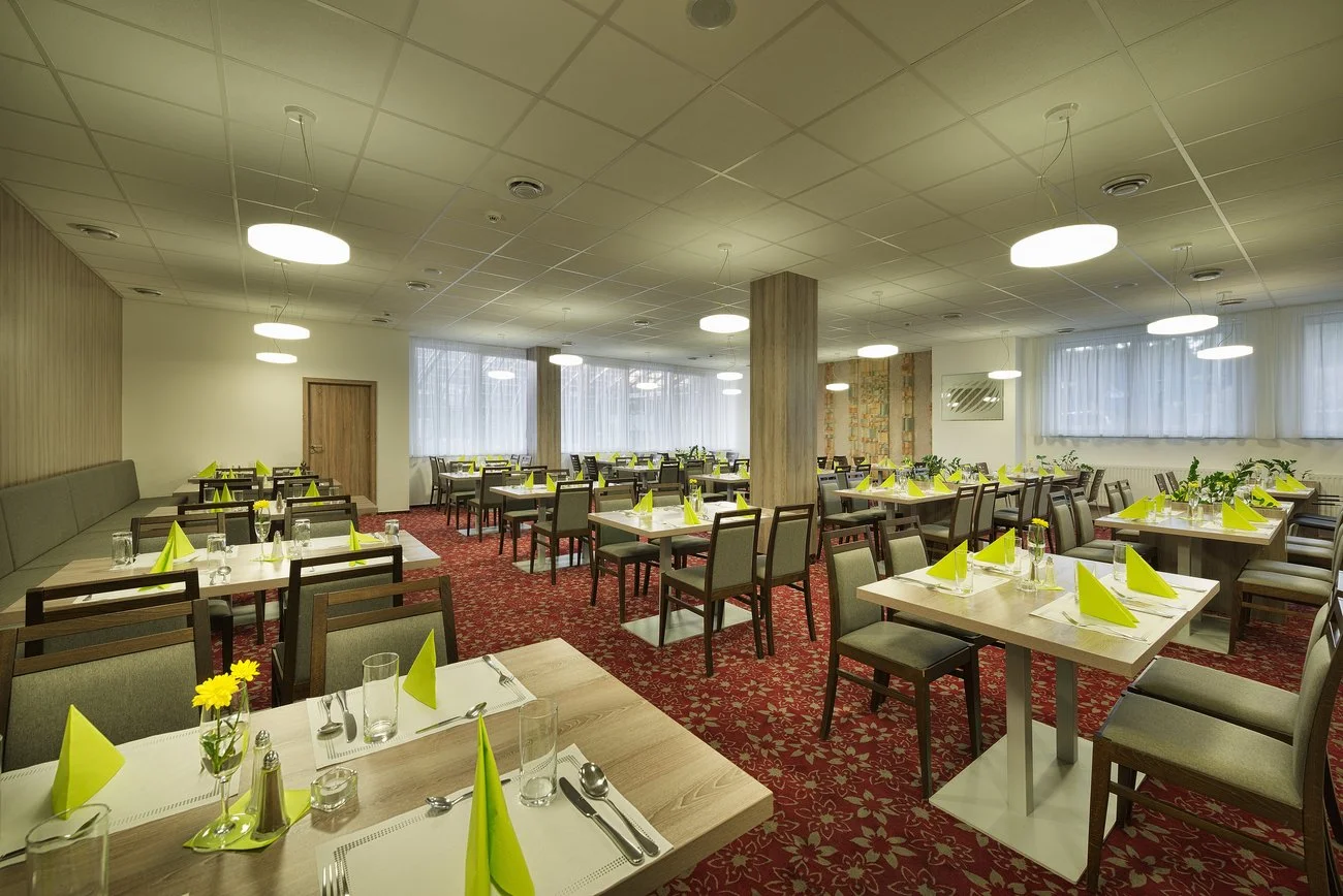 Železné hory: 4* hotel s neomezeným wellness, bazénem a polopenzí, jen 6 km od Seče