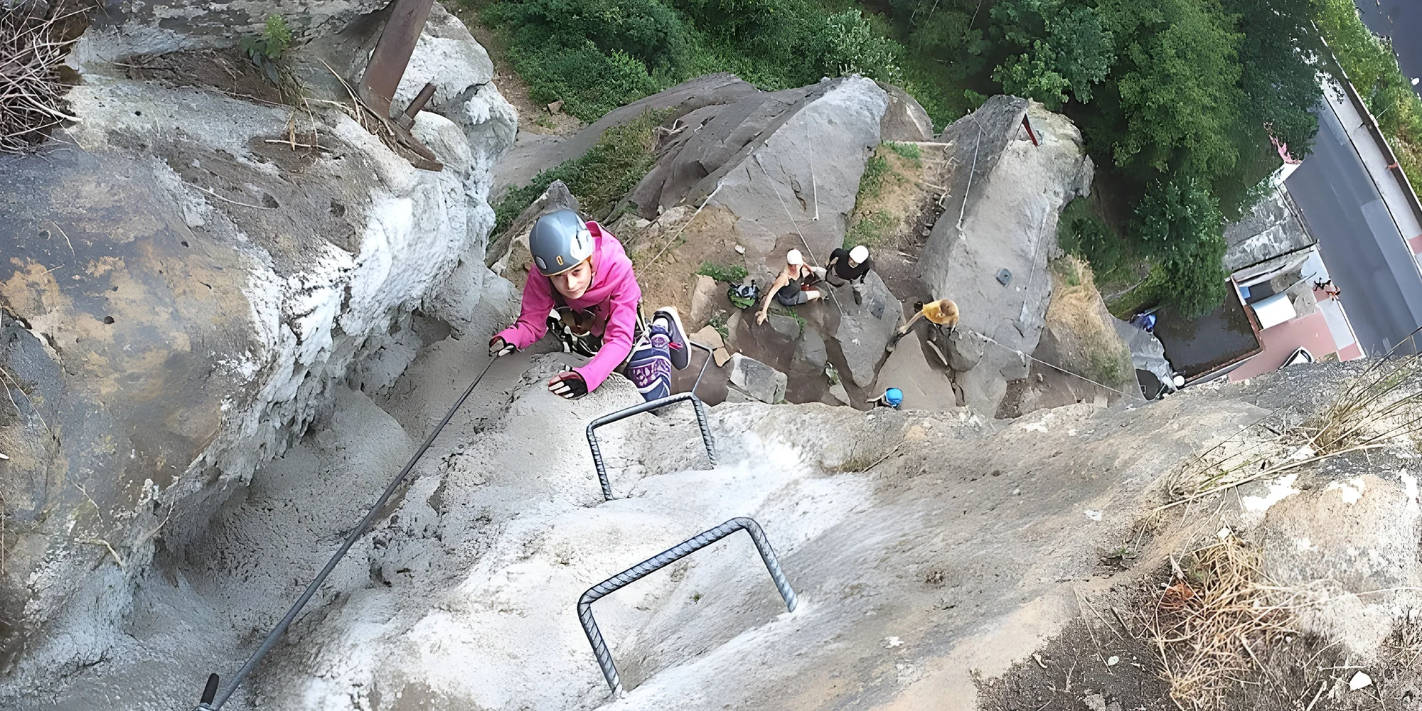 Via ferrata Pastýřská stěna: kurz základního lezení se zapůjčením vybavení