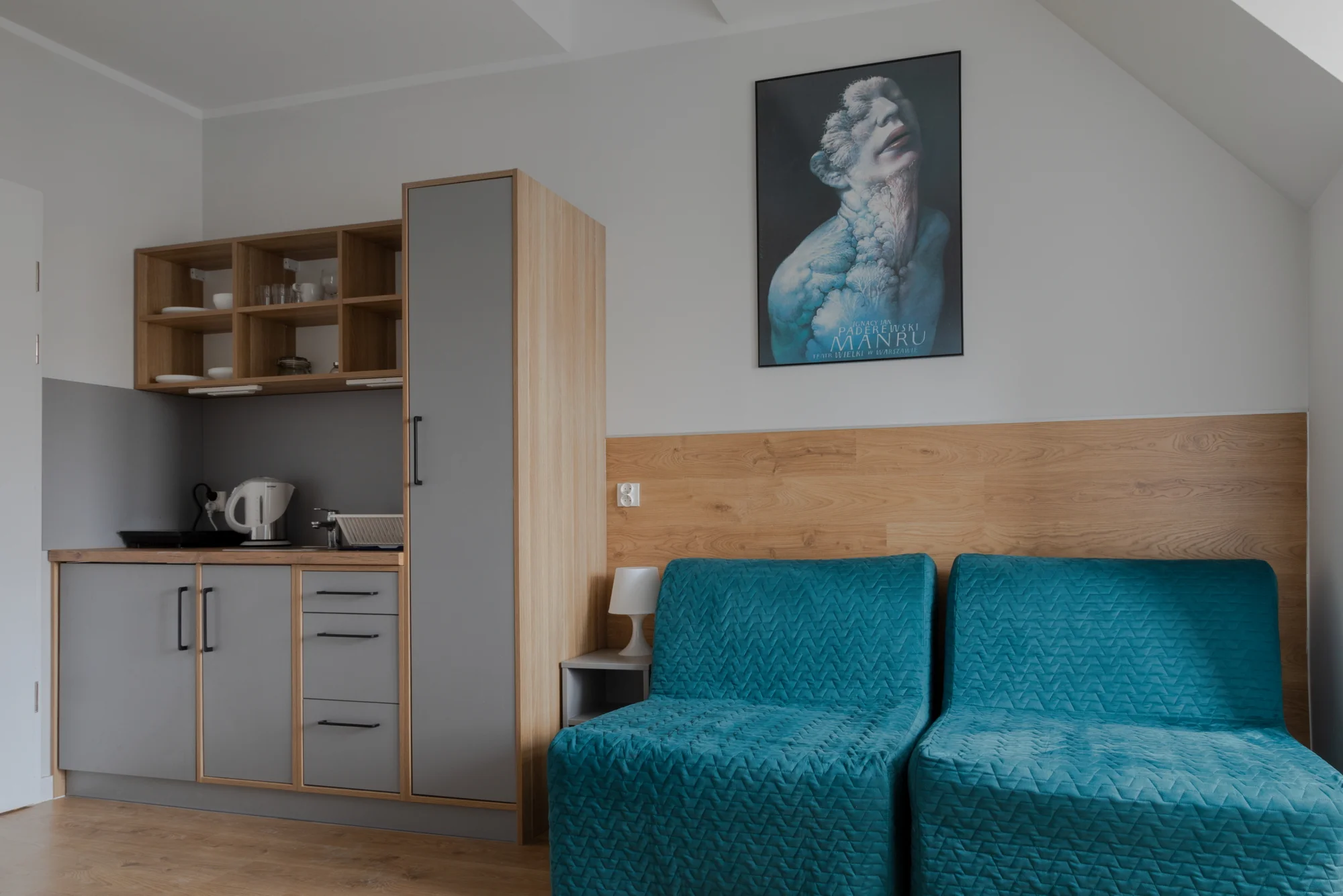 Moderní hostel v centru Vratislavi: snídaně, polopenze, vlastní 2- nebo 4lůžkový pokoj,