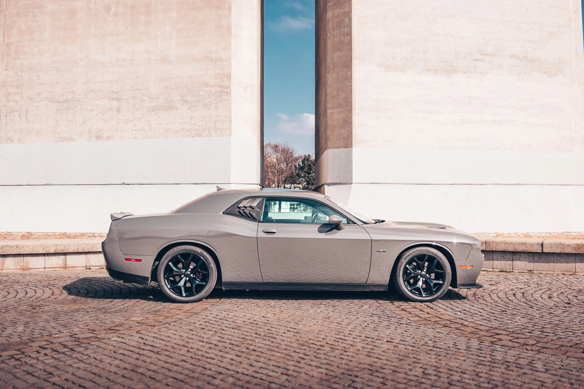 Zažijte pravou Ameriku s Dodge Challenger V8 HEMI: 20–50 min. jízdy i svezení se závodníkem