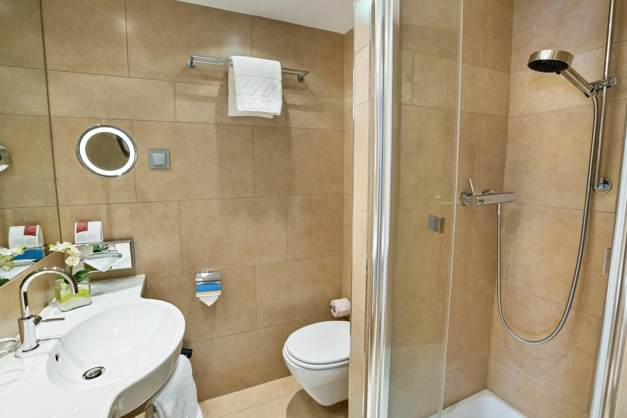 4* hotel v centru Vídně: snídaně, pobyt pro dítě do 11,9 let zdarma i jízda na vyhlídkovém kole