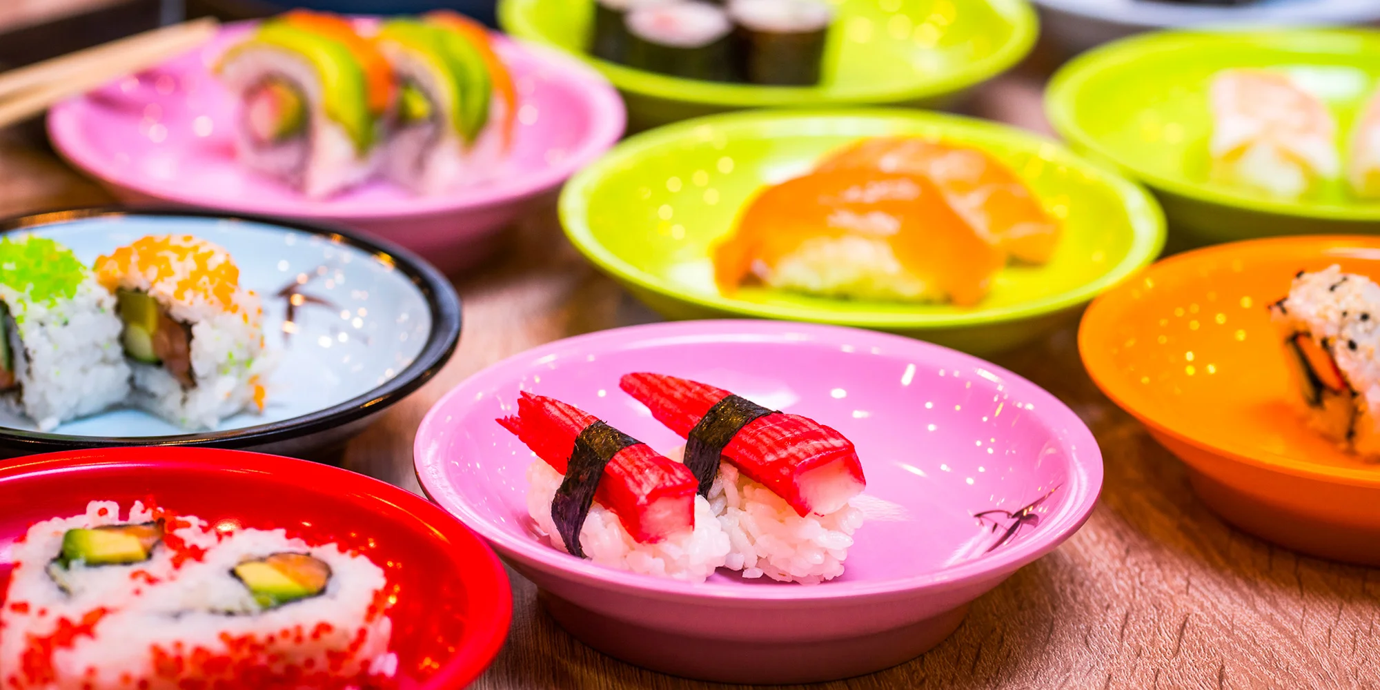 Running sushi: 2 hodiny neomezené konzumace sushi a dalších asijských specialit