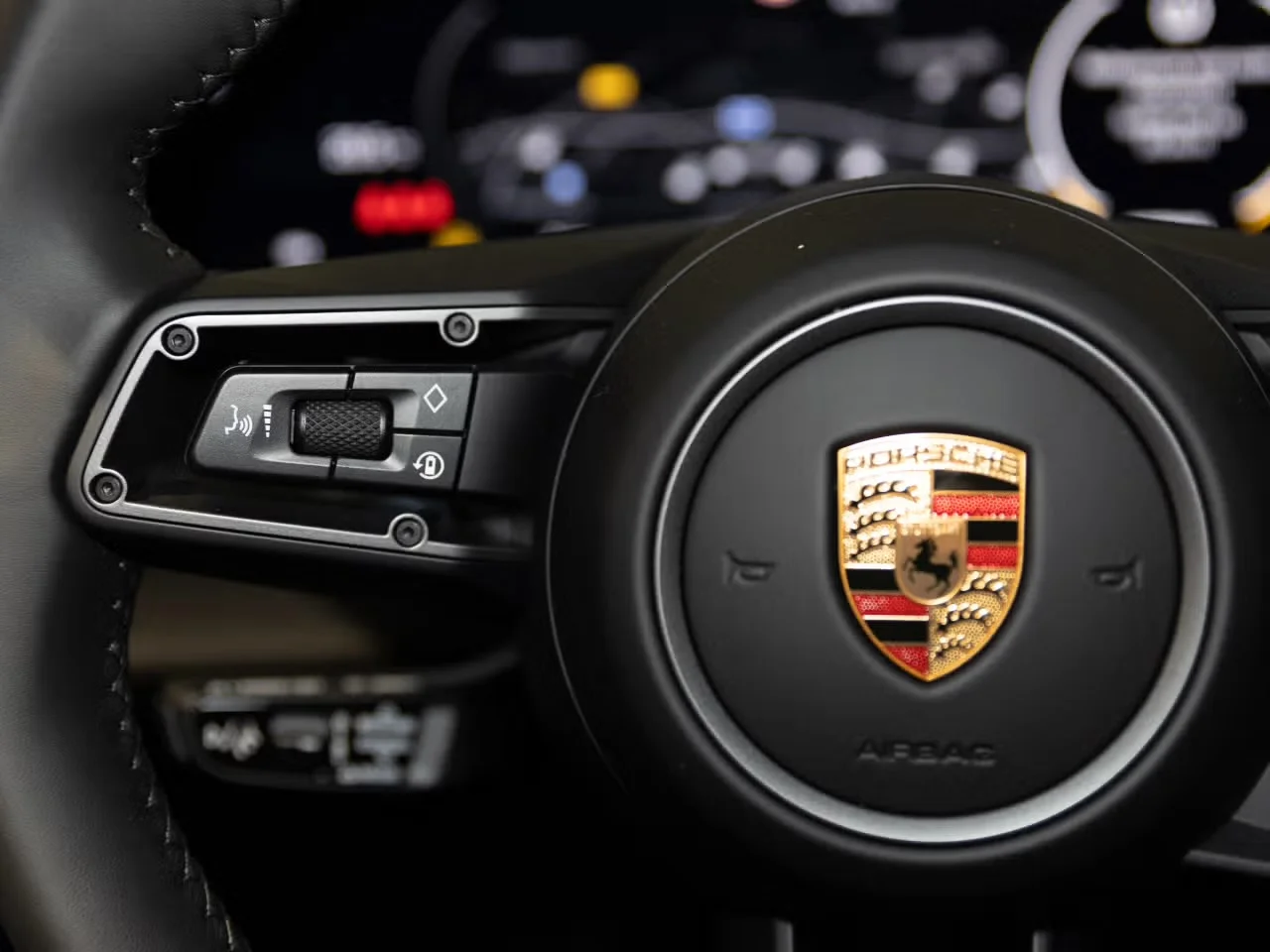 Elektrické Porsche Taycan Cross Turismo 4s: spolujízda i řízení