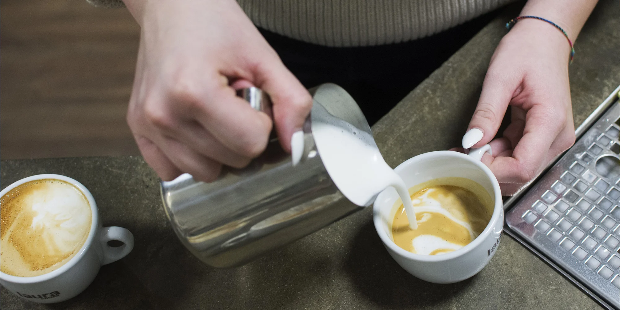 Kurz přípravy kávy: dokonalé espresso a cappuccino, 250 g zrnkové kávy na doma