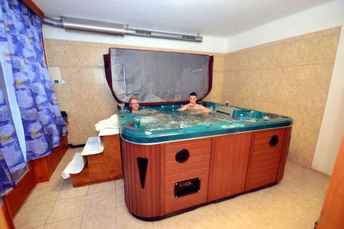 Aktivní odpočinek na Lipně s polopenzí a wellness
