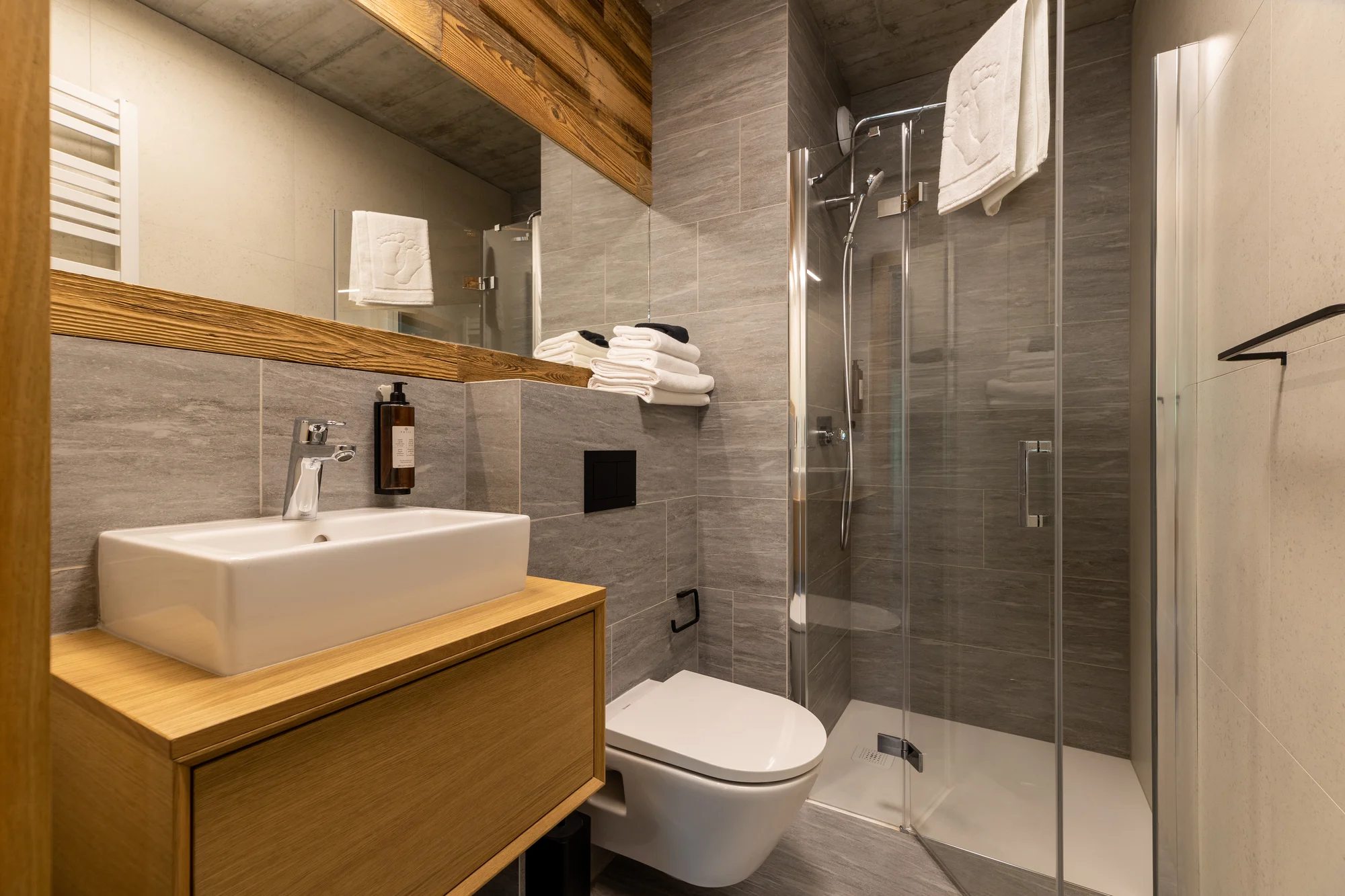 Apartmány přímo u vrchu Szczyrk: neomezený vstup do wellness, víno i snídaně