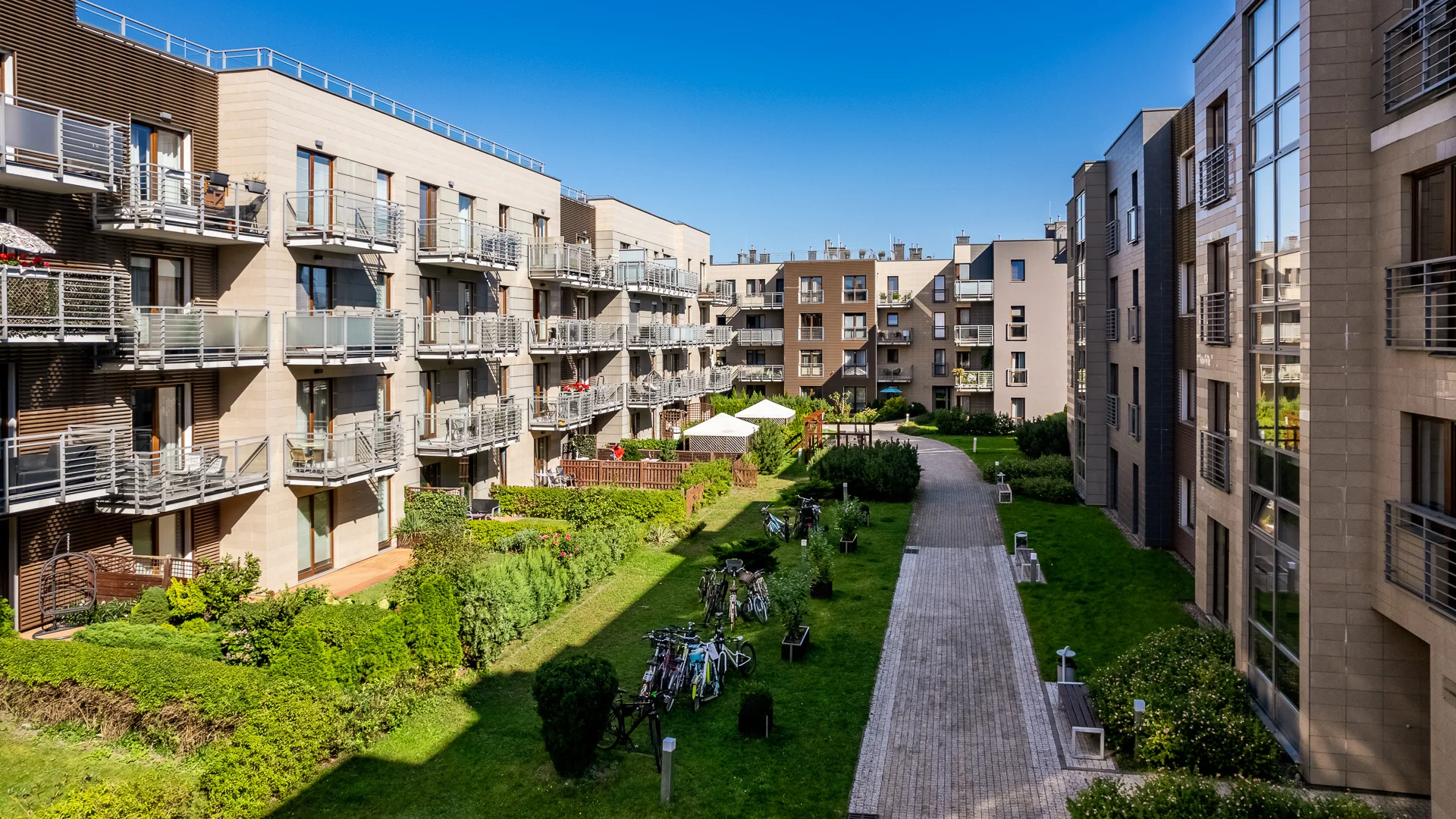 Vyrazte na dovolenou do Polska: moderní apartmány s balkonem blízko písečné pláže