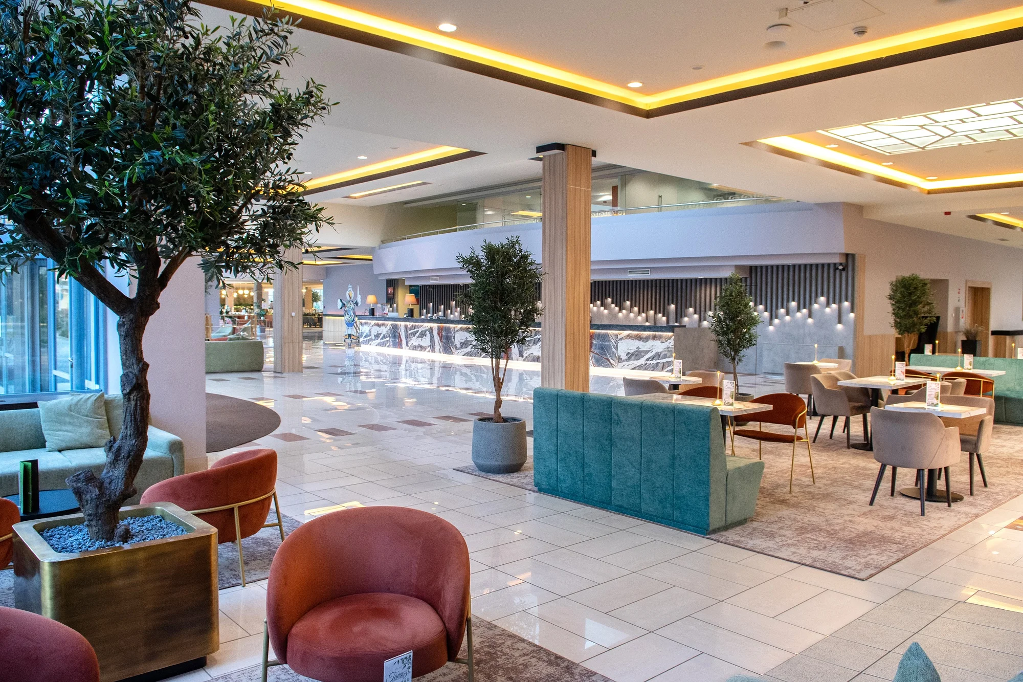 Rodinný 5* hotel u Balatonu: polopenze a neomezený vstup do 2 wellness zón, vlastní pláž