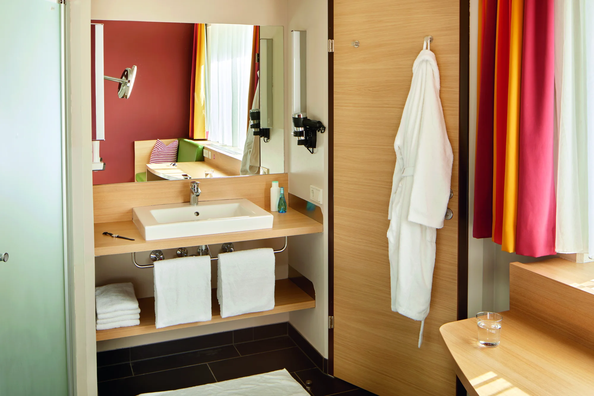 Dovolená ve Schladmingu: hotel hned u sjezdovky, snídaně či polopenze a wellness