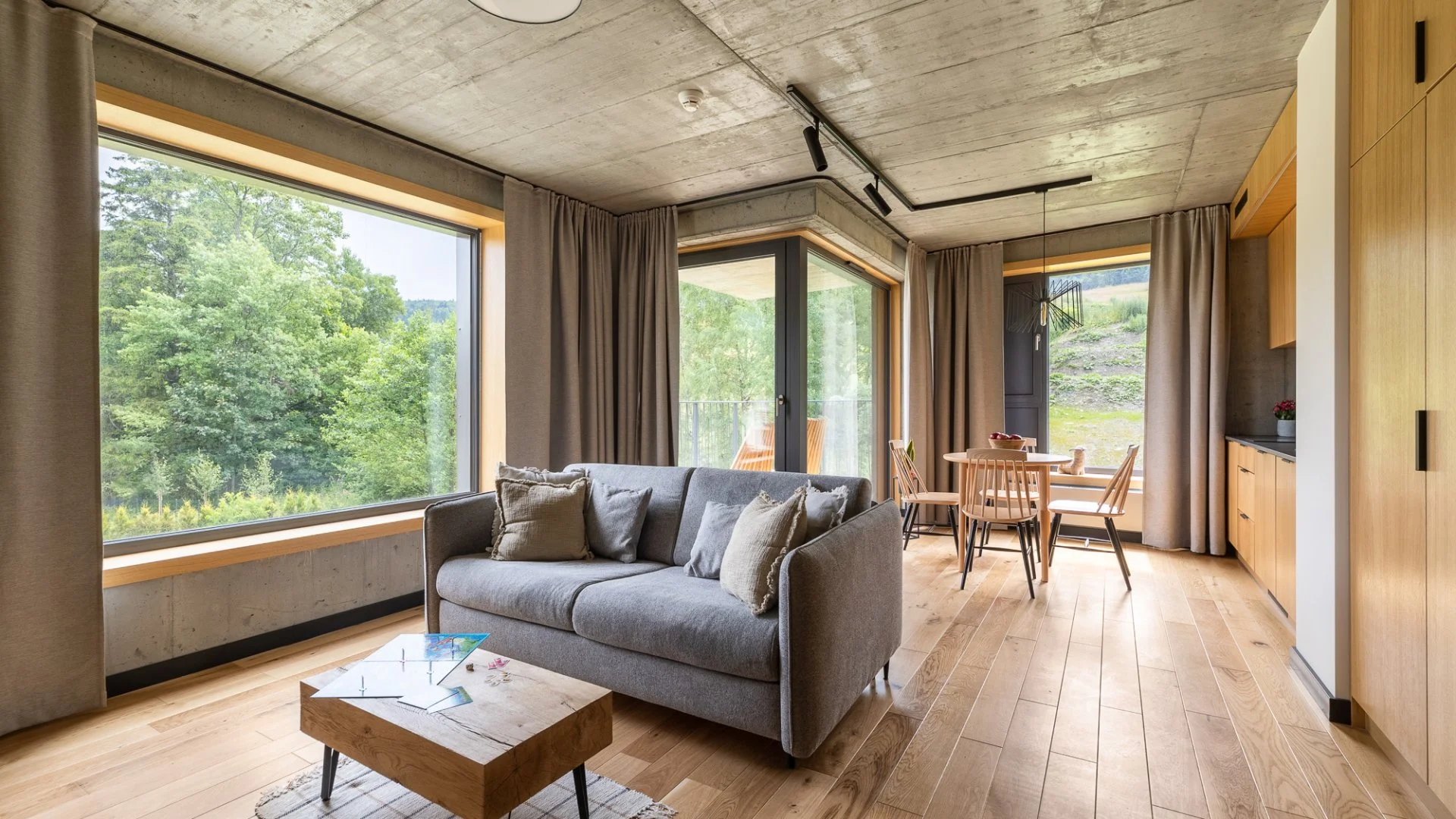 Apartmány přímo u vrchu Szczyrk: neomezený vstup do wellness, víno i snídaně