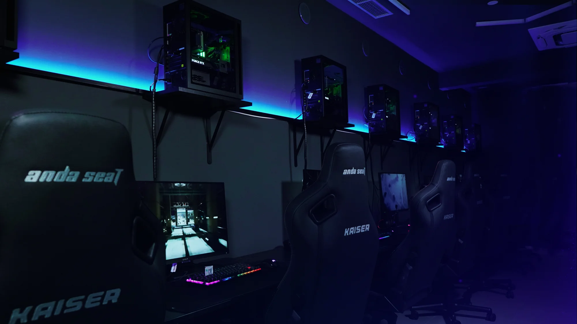 Herna MVP Chill & Gaming space: 4-11hodinové vstupy s nápojem či permanentka, PC a PS 5