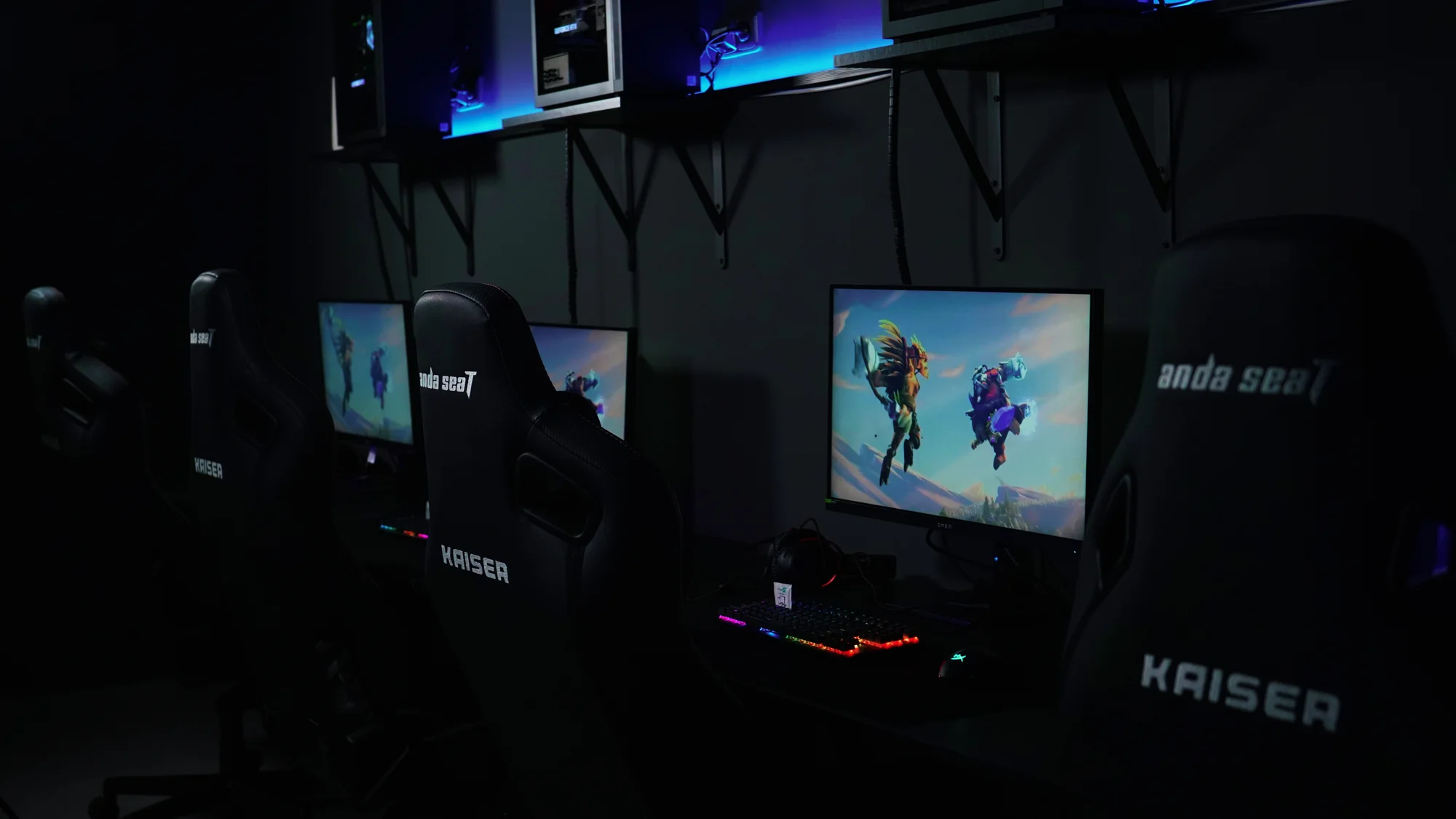 Herna MVP Chill & Gaming space: 4-11hodinové vstupy s nápojem a občerstvením či permanentka, PC a PS 5