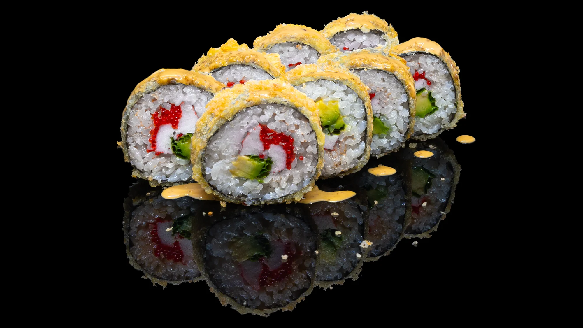 Degustační sushi set: 48 vymazlených rolek s lososem i úhořem v centru Prahy