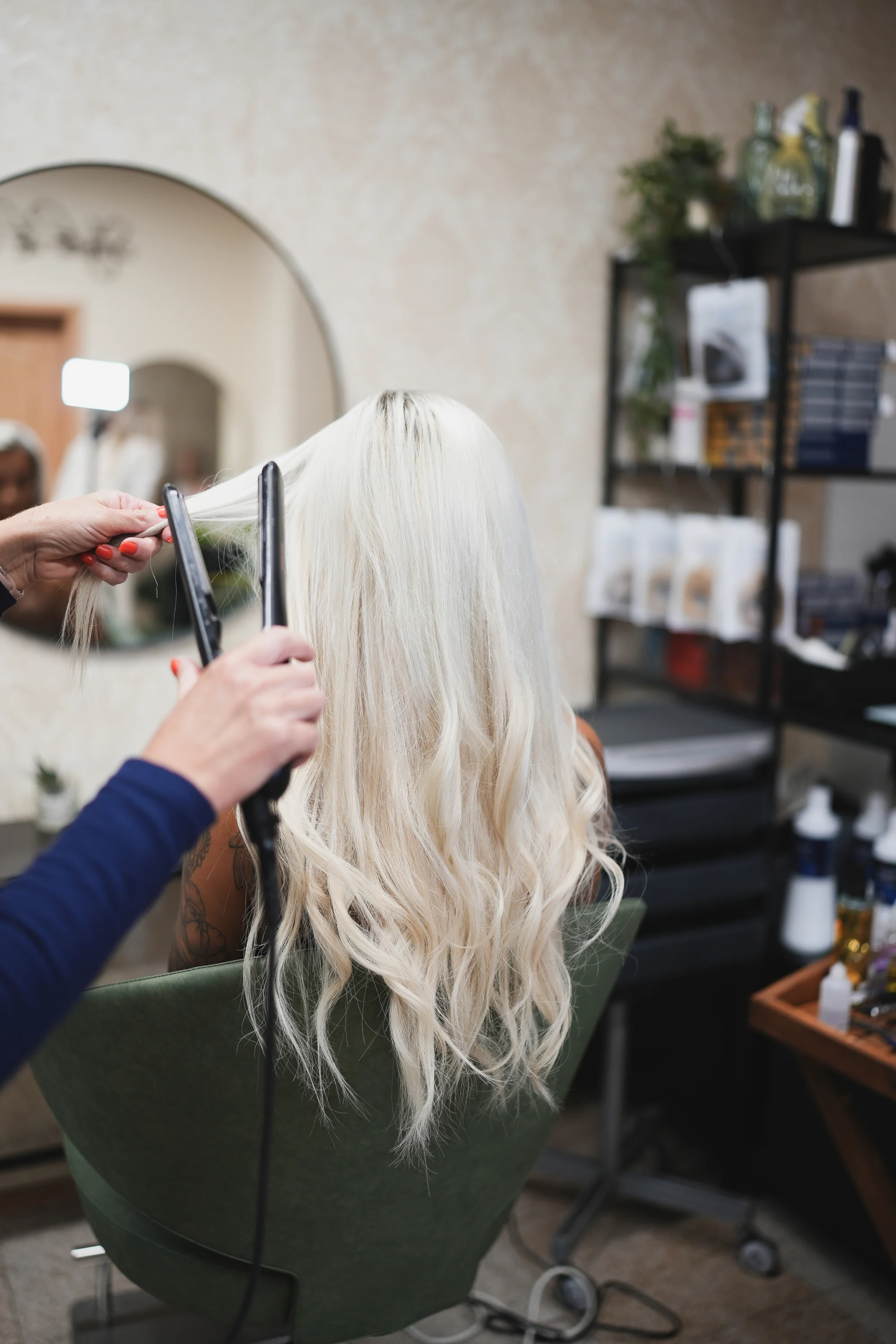 Kompletní péče o vlasy: střih, čištění, regenerace i barvení, balayage či shatush