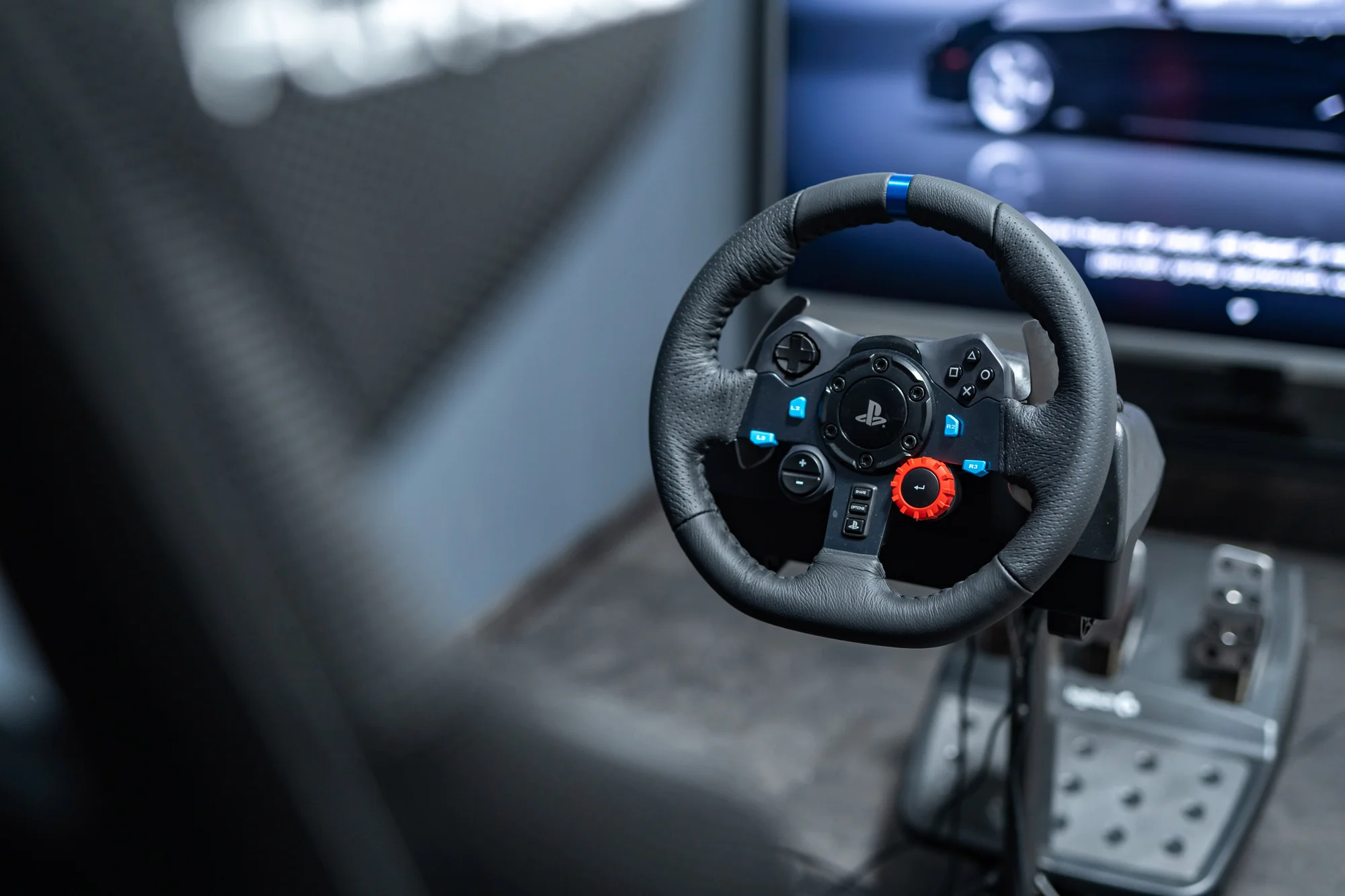 Závodní dráha i vesmír: 60 minut až 5 hodin ve studiu virtuální reality