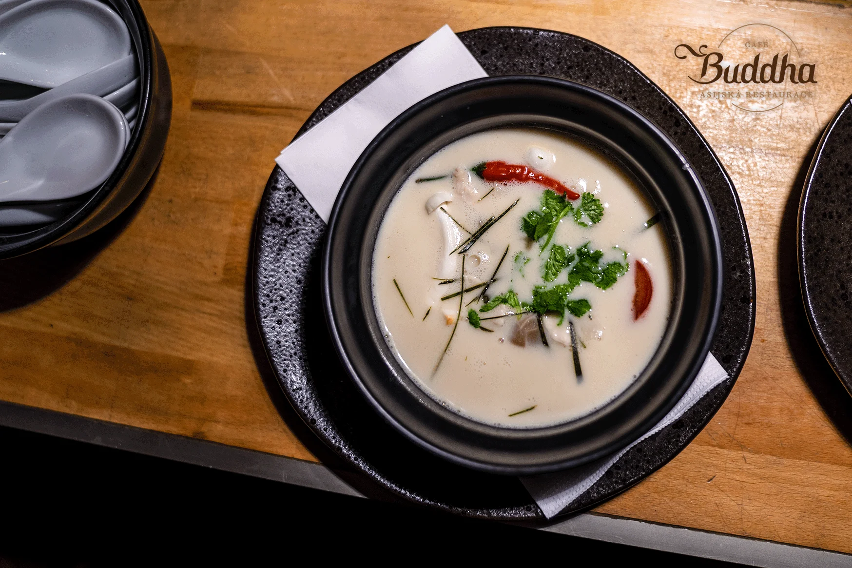 Kurz vaření thajské kuchyně: příprava tříchodového menu od Café Buddha