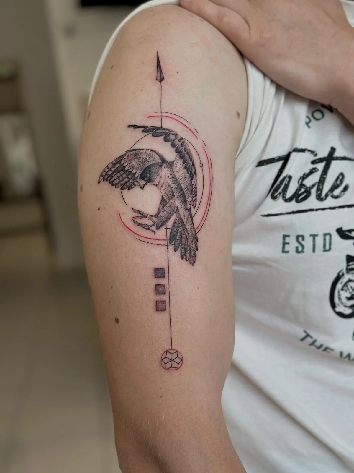 1 500 či 3 500 Kč na cokoliv v tetovacím studiu Vean Tattoo: piercingy, náušnice, šperky, tetování, prostředky na hojení