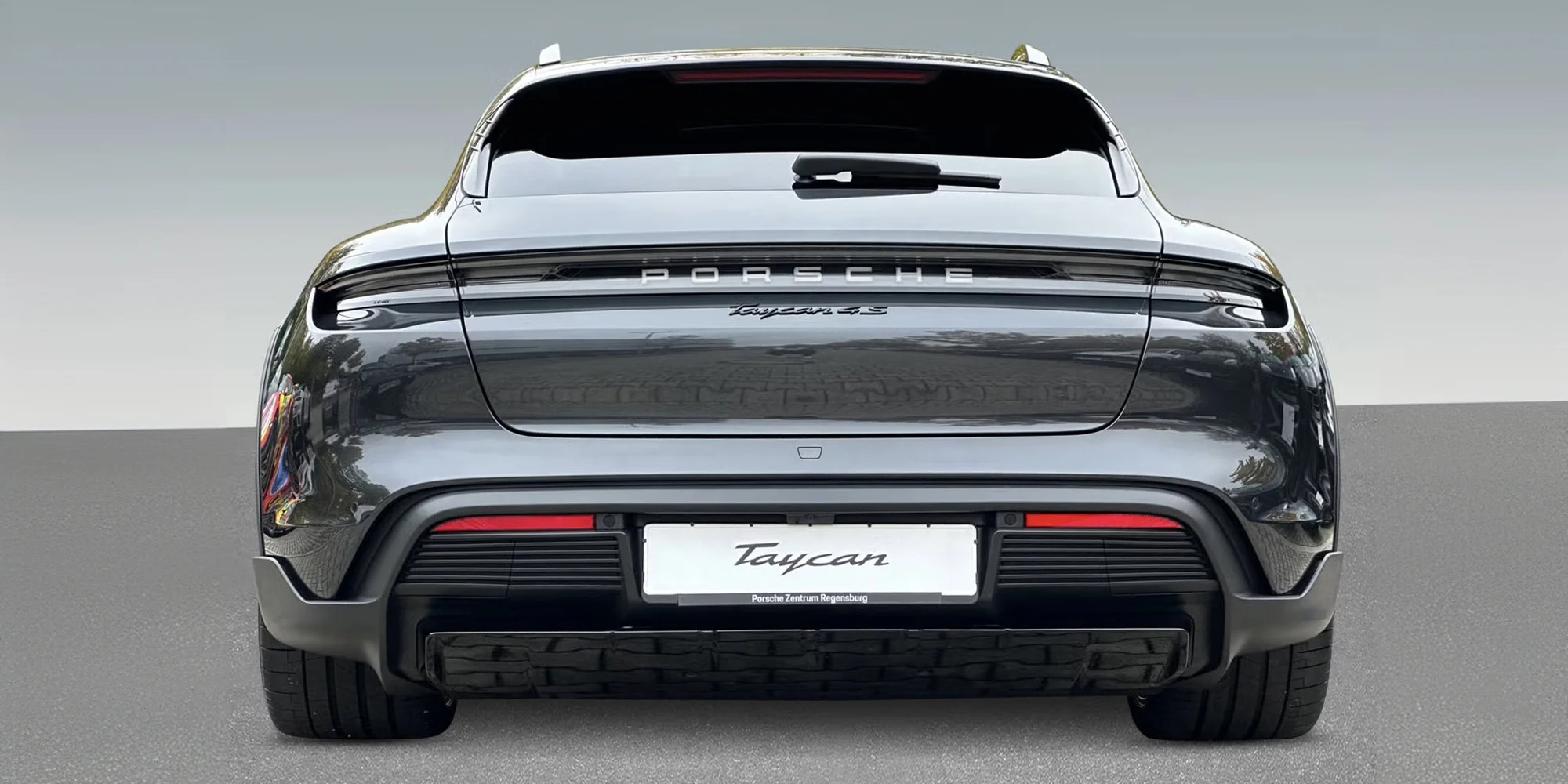 Elektrické Porsche Taycan Cross Turismo 4s: spolujízda i řízení