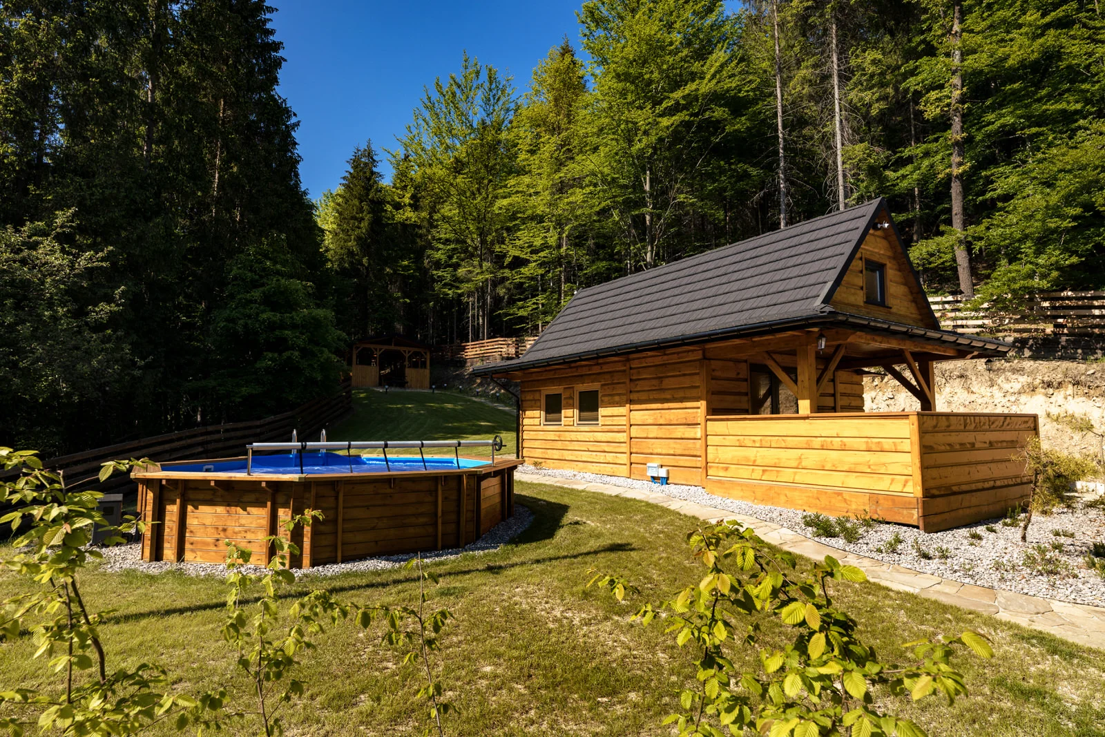 Polské Beskydy se vší parádou: moderní domky až pro 6 osob s vířivkou, saunou i bazénem