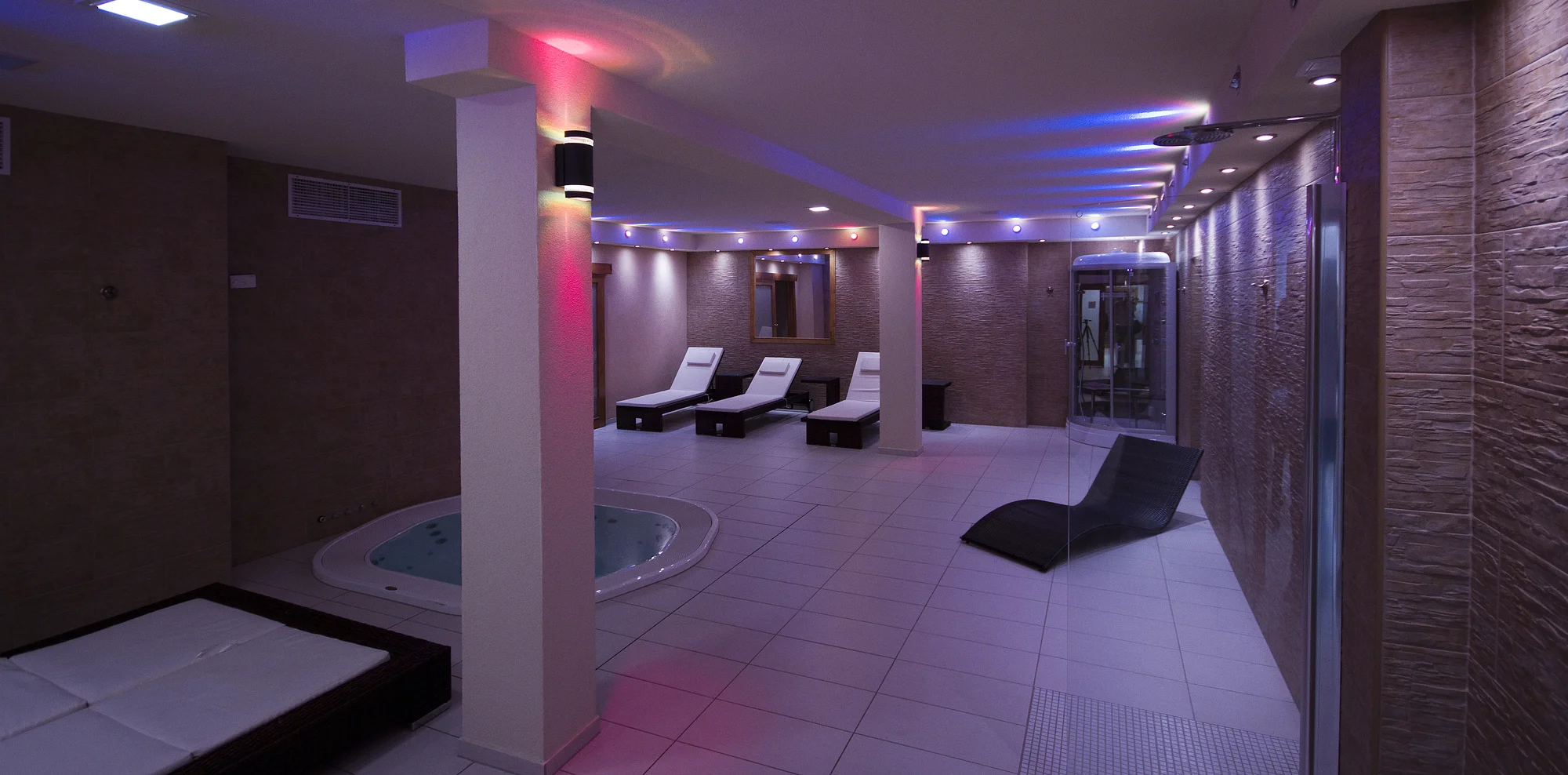 Pobyt v Karpaczi: hotel hned u známého kostela Wang, snídaně či polopenze a wellness